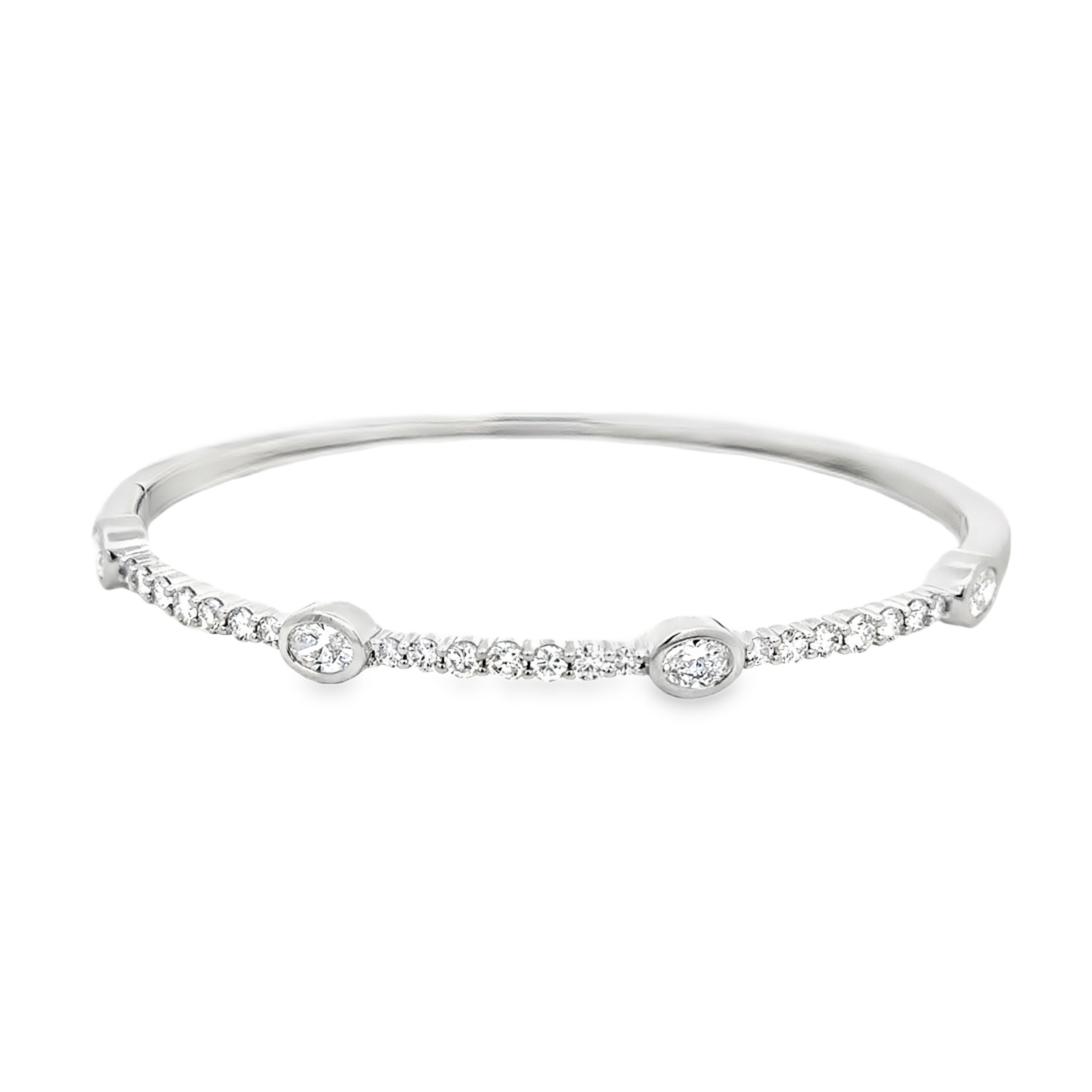 18K White Gold Diamond Bangle 2.10 Carats – Oval Bezel Set & Pavé Diamond Bracelet