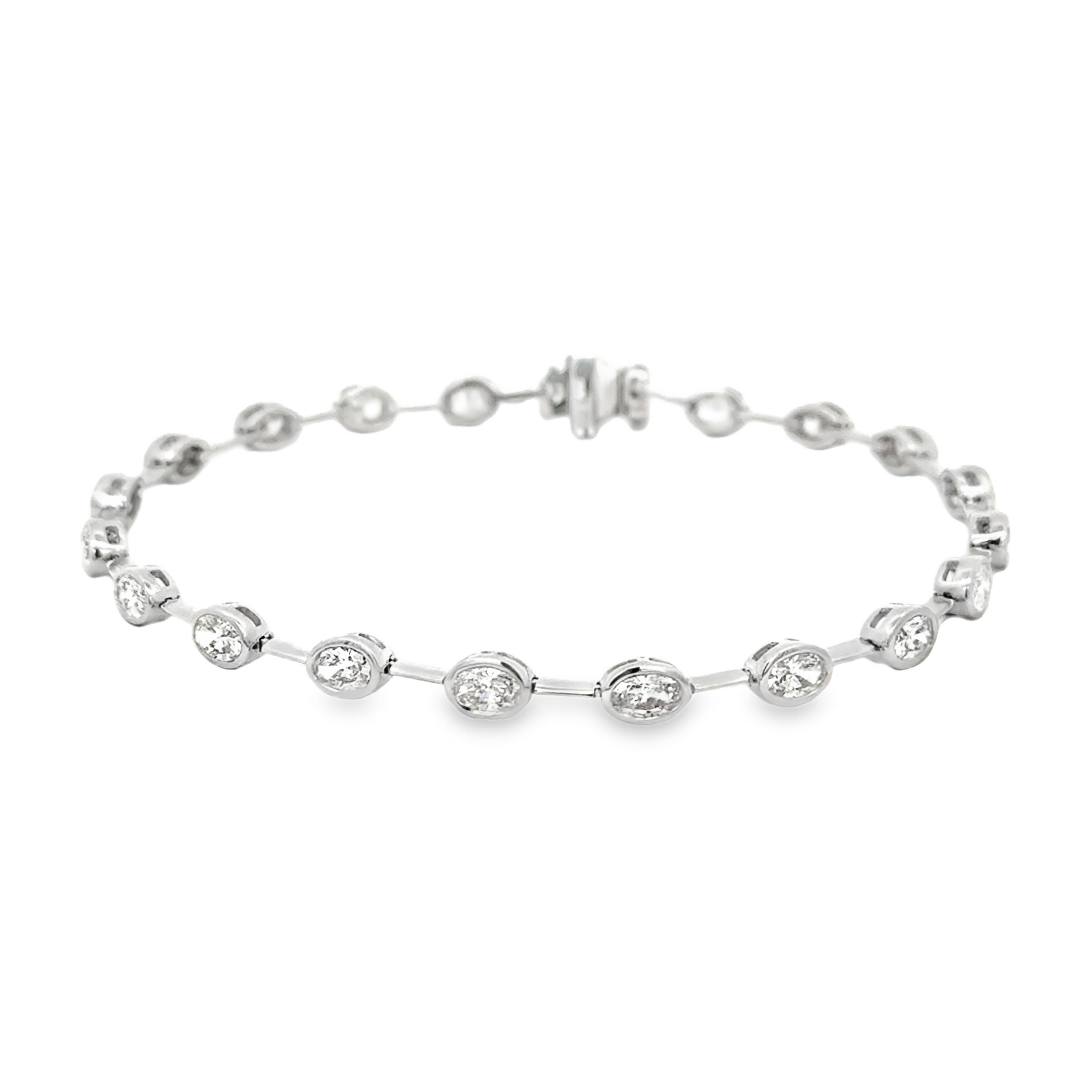 18K White Gold Oval Diamond Bracelet 3.00cttw – 20 Oval Diamonds VS – Bezel Set