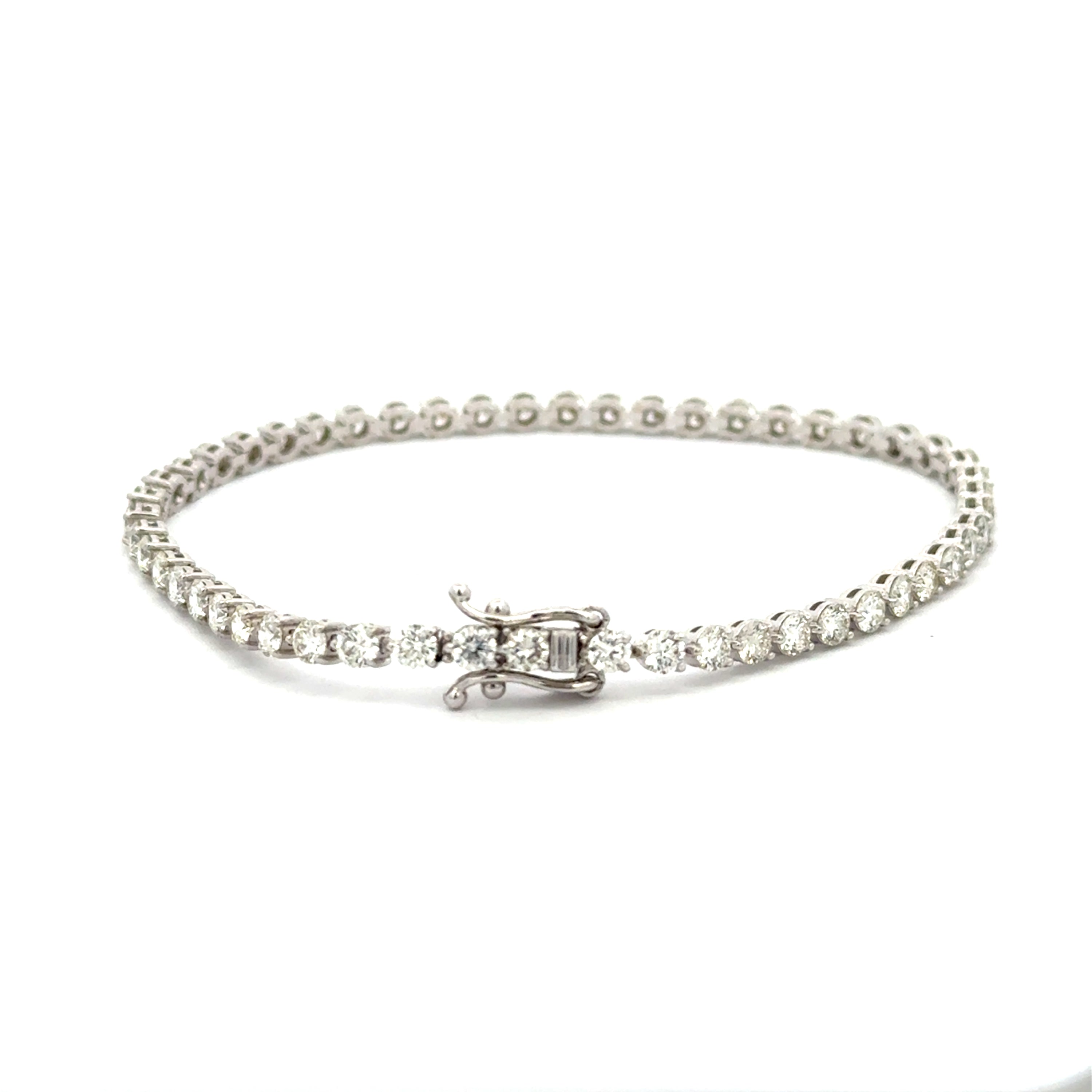 14K White Gold Round Brilliant Diamond Tennis Bracelet – 4.70 CTW, 7"