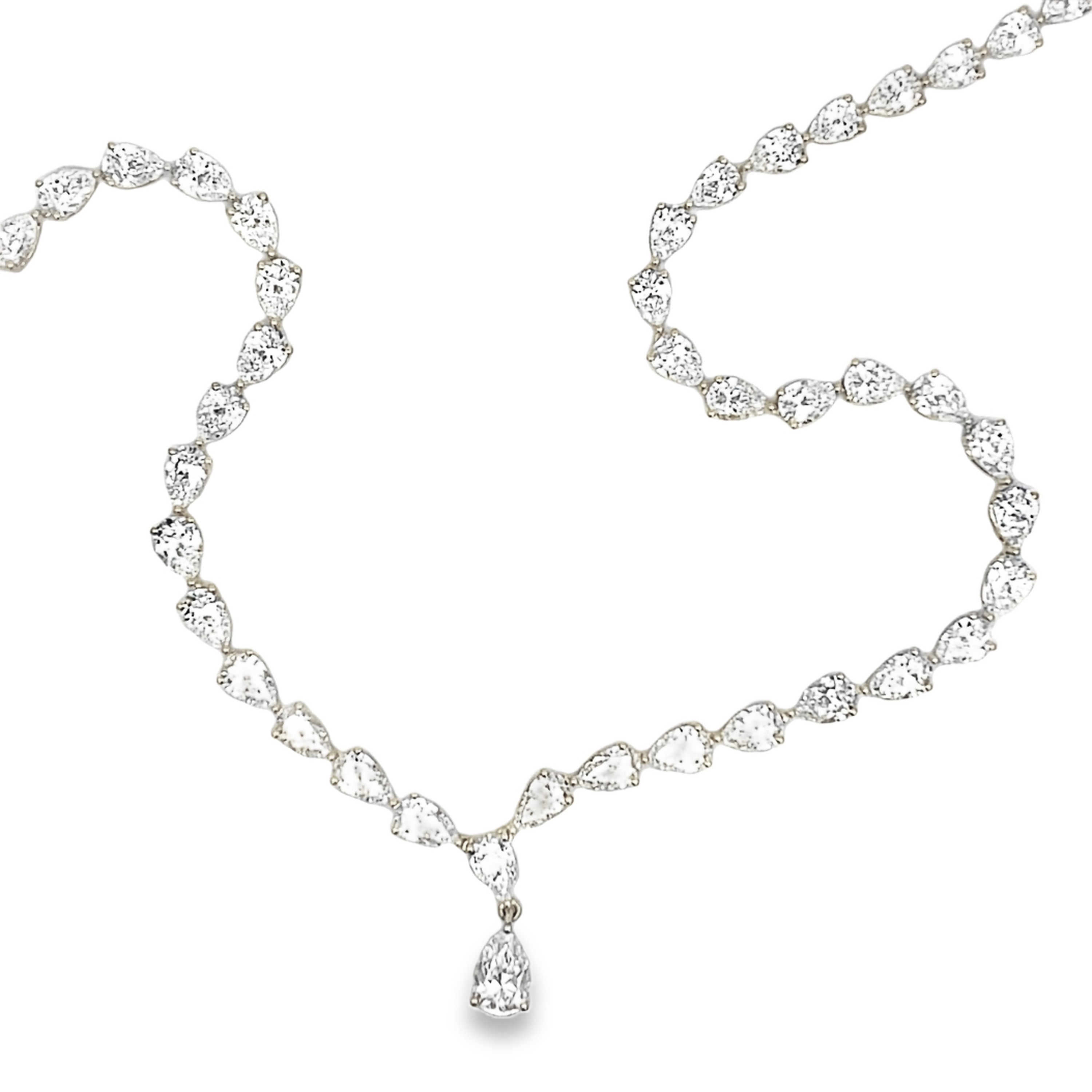18K Yellow Gold Pear Shape Diamond Necklace 18.35 Carat