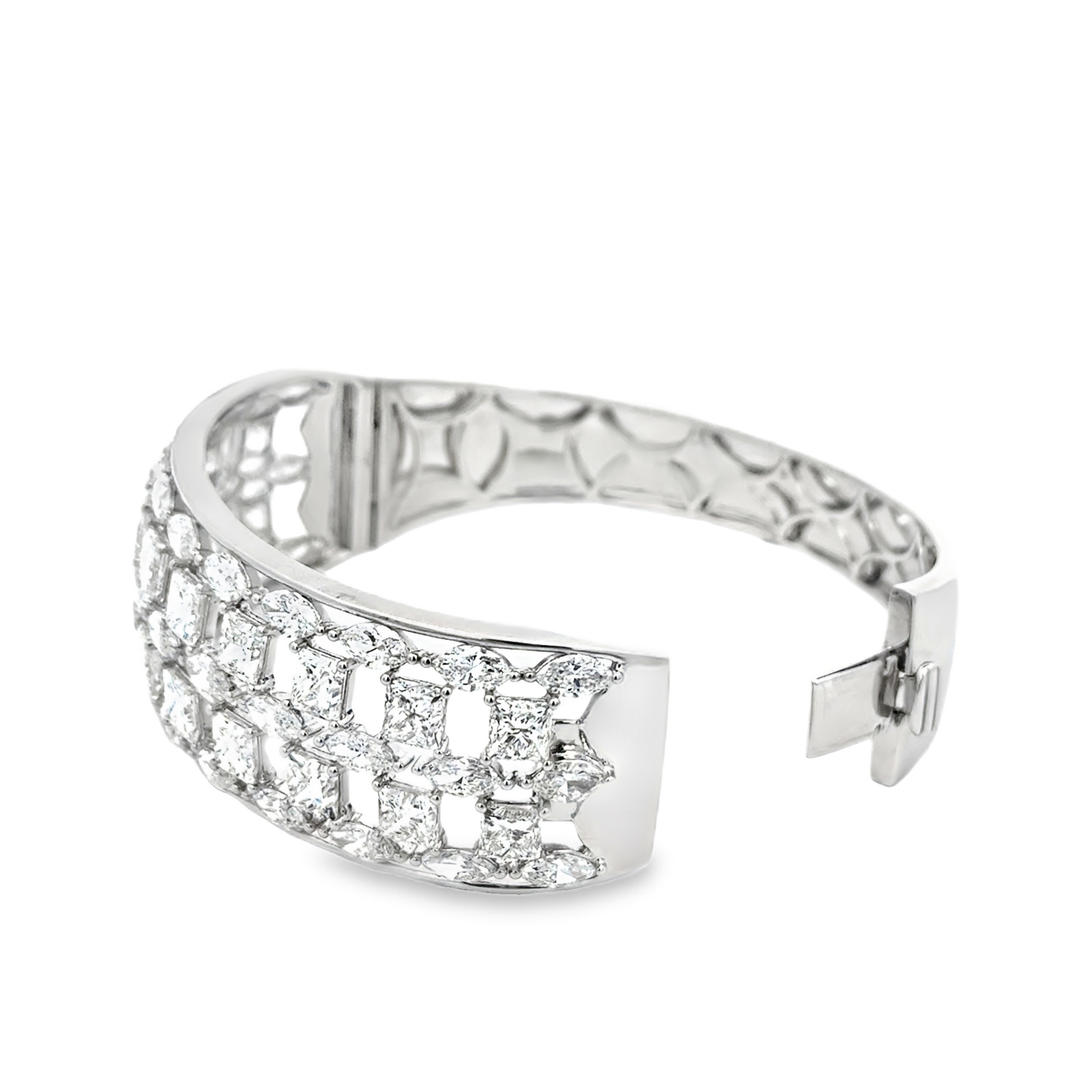 18K White Gold Diamond Bangle with Princess & Marquise Diamonds 23.20 Carat