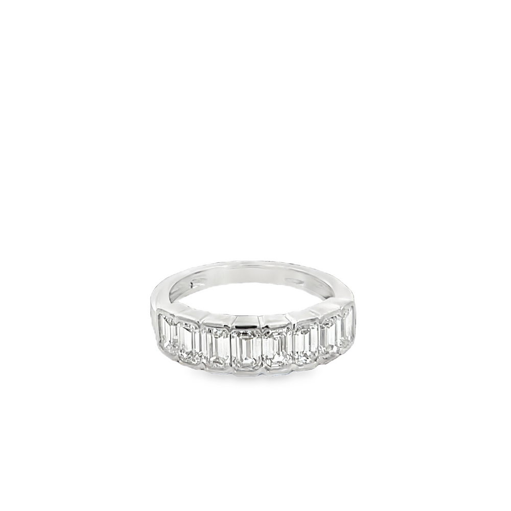 18K White Gold Emerald Diamond Ring 1.80 Carat VS