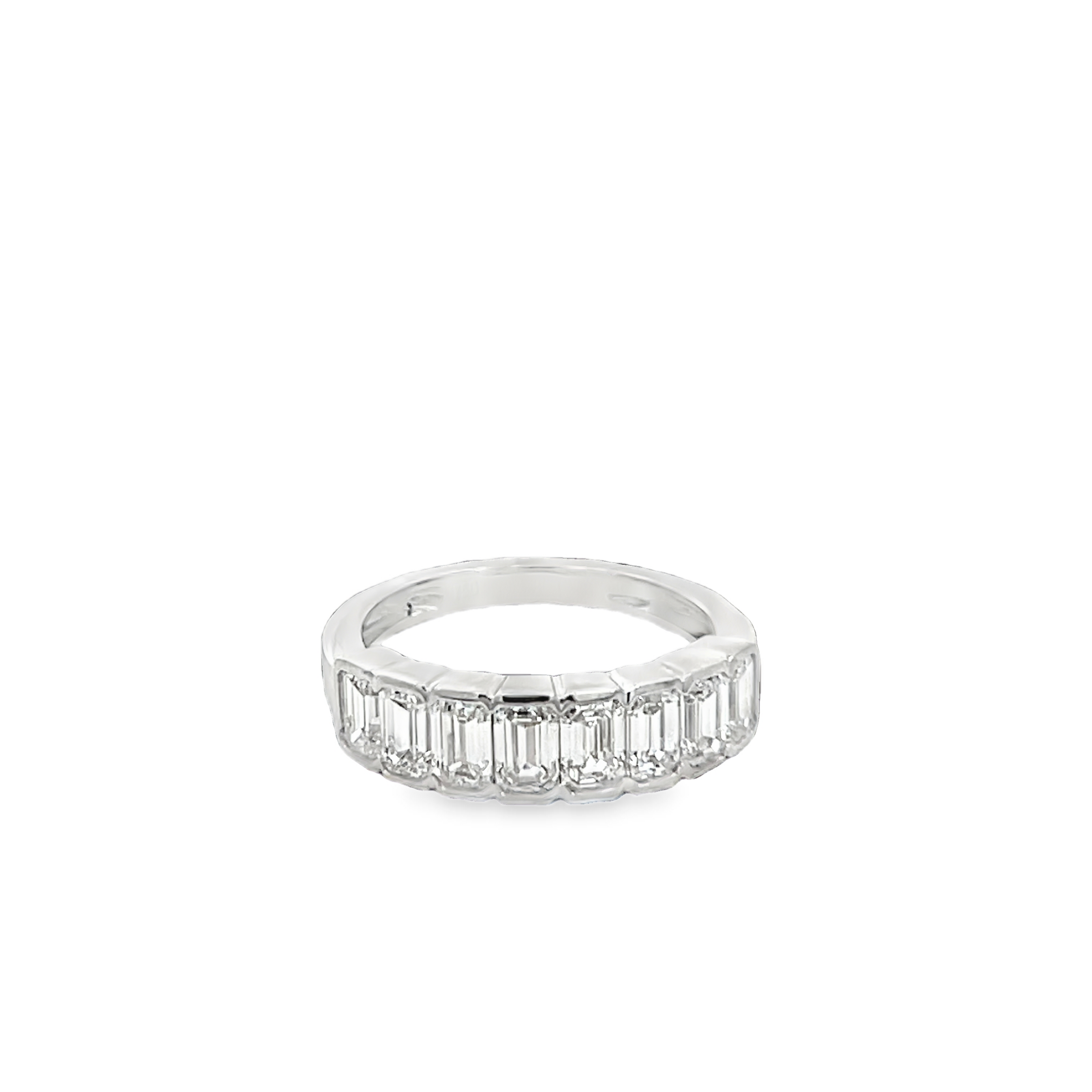 18K White Gold Emerald Diamond Ring 1.80 Carat VS