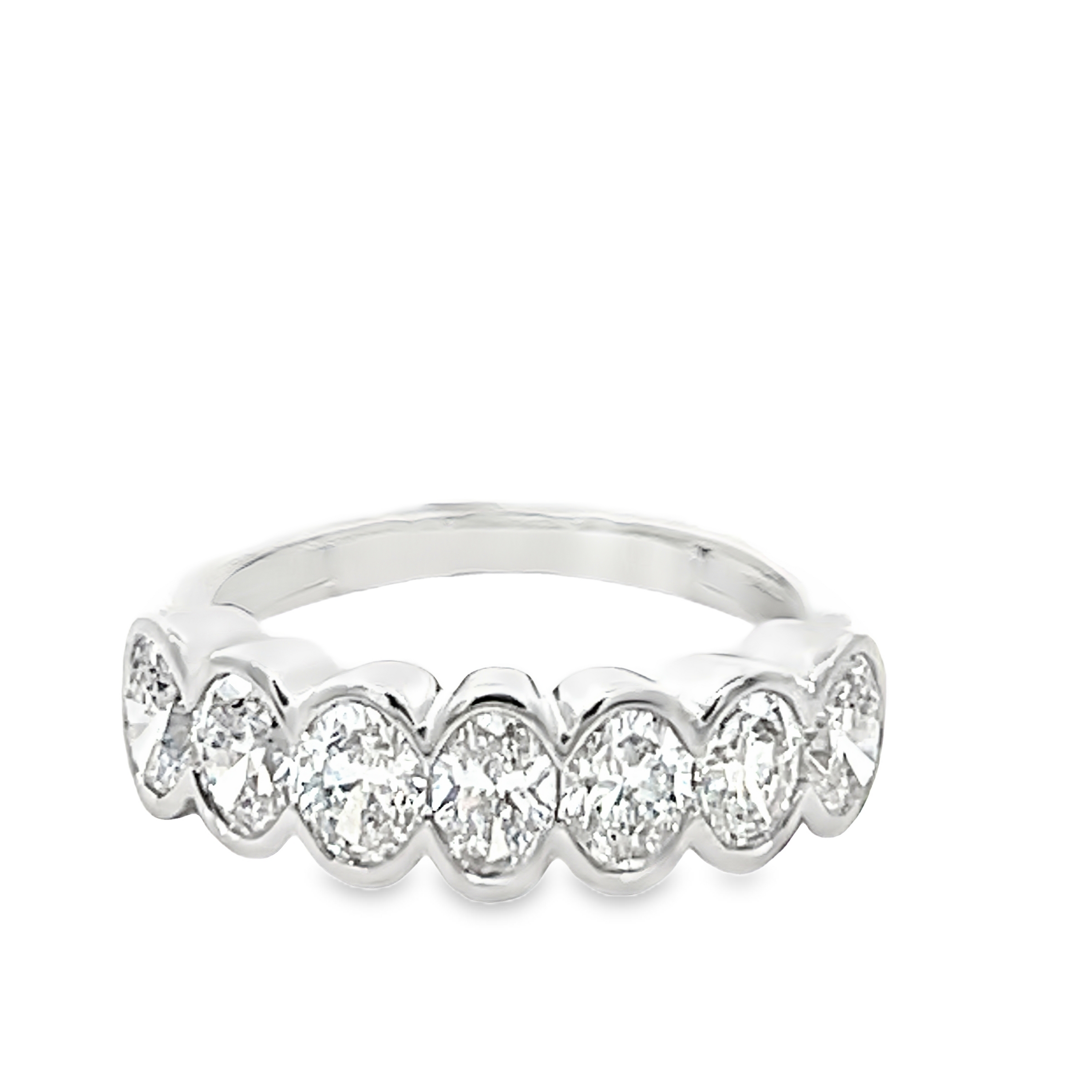18K White Gold 7-Oval Diamond Ring