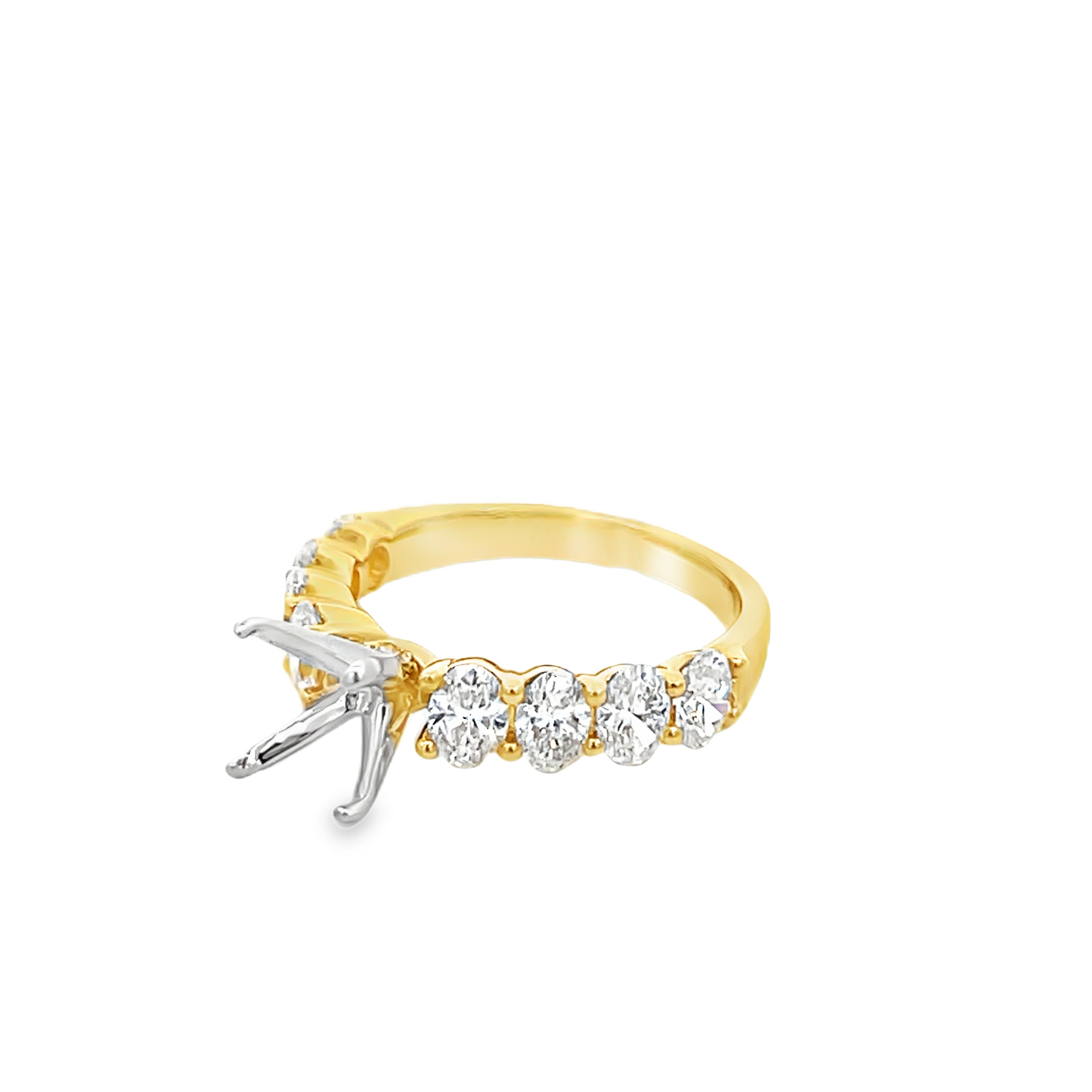 18K Yellow Gold Oval Diamond Engagement Ring Mounting for 8mm Center