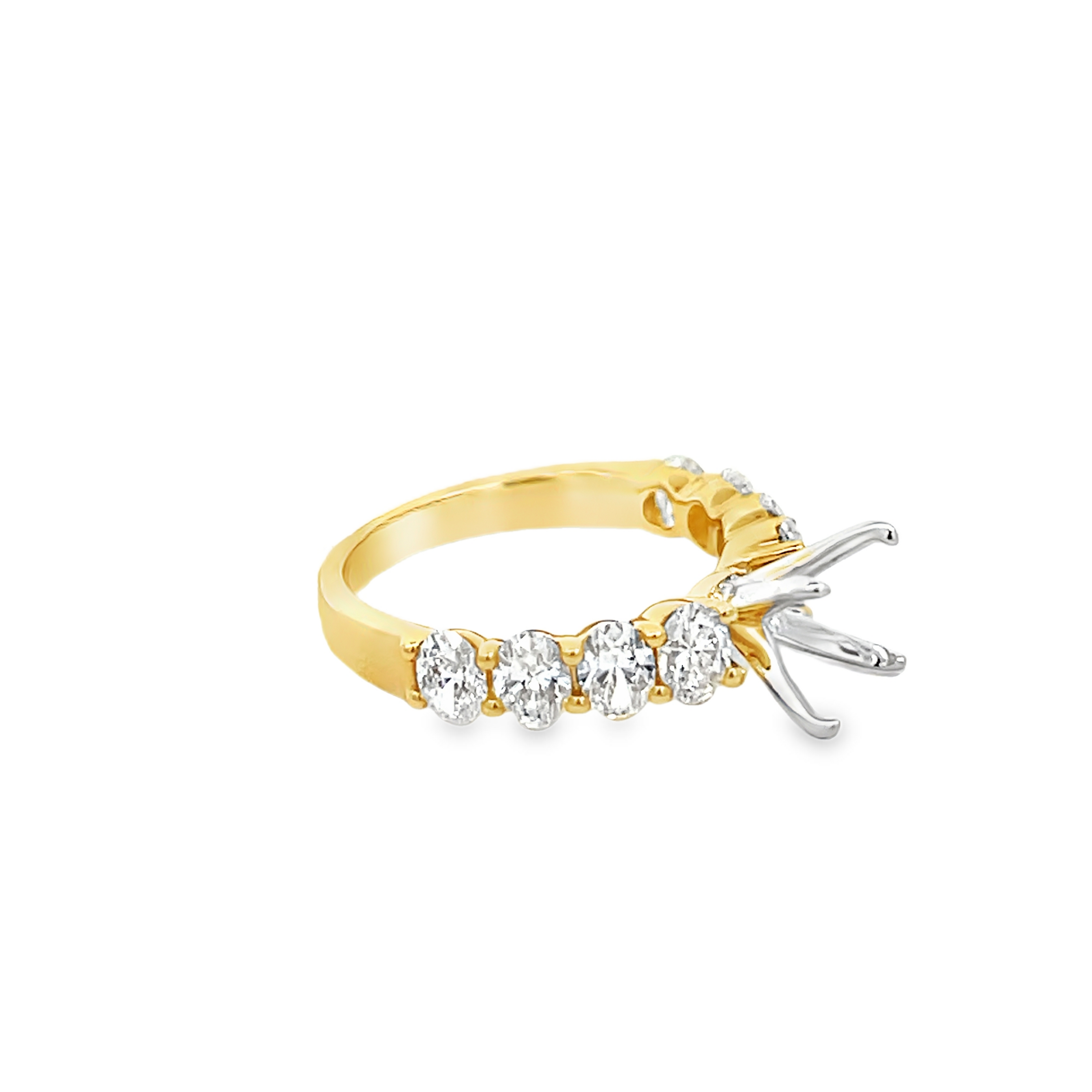 18K Yellow Gold Oval Diamond Engagement Ring Mounting for 8mm Center
