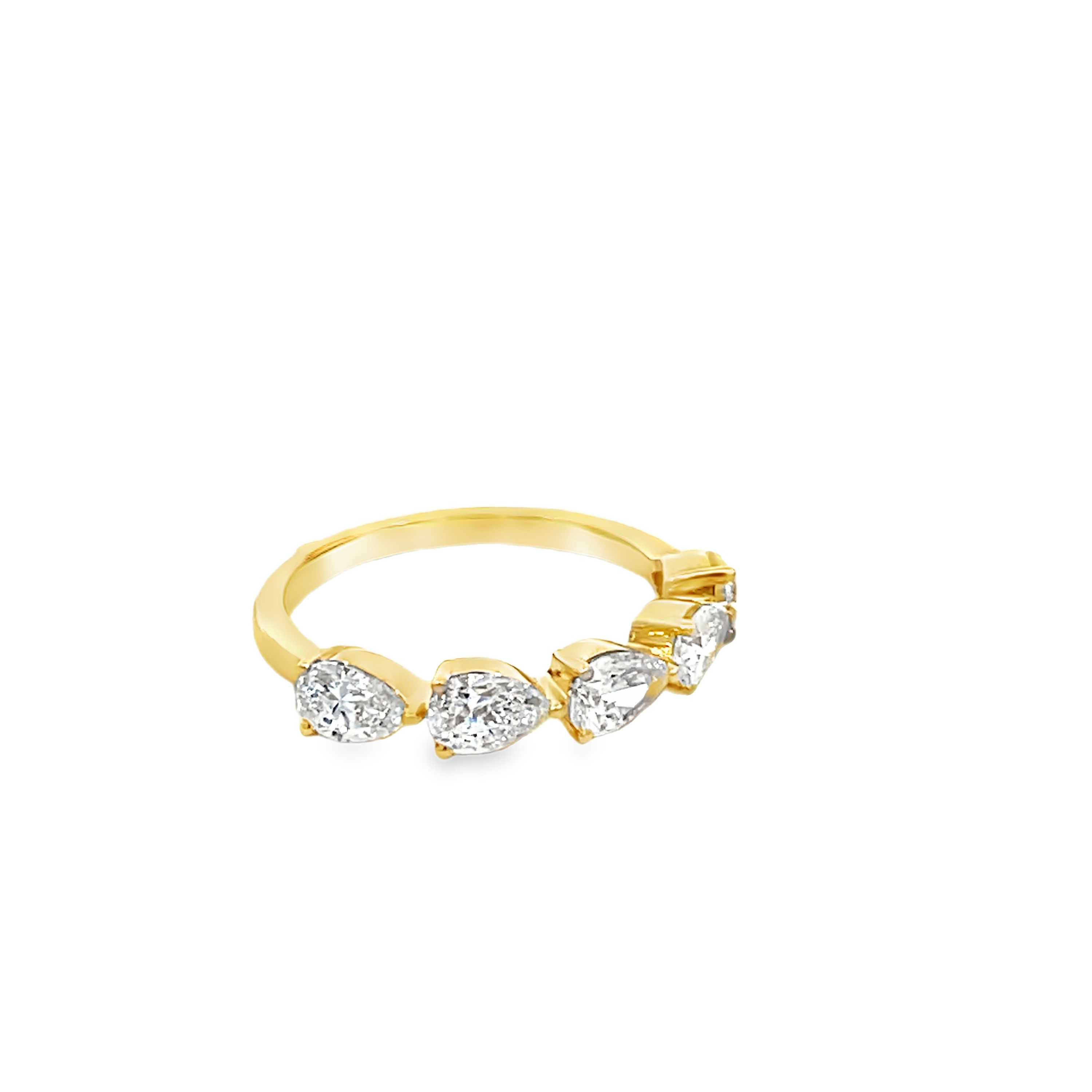18K Yellow Gold Pear Diamond Band 1.30 Carat