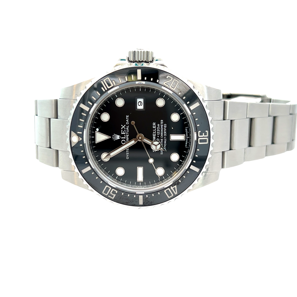 Pre-Owned Rolex Sea-Dweller 116600 Black Dial 40mm Box & Papers