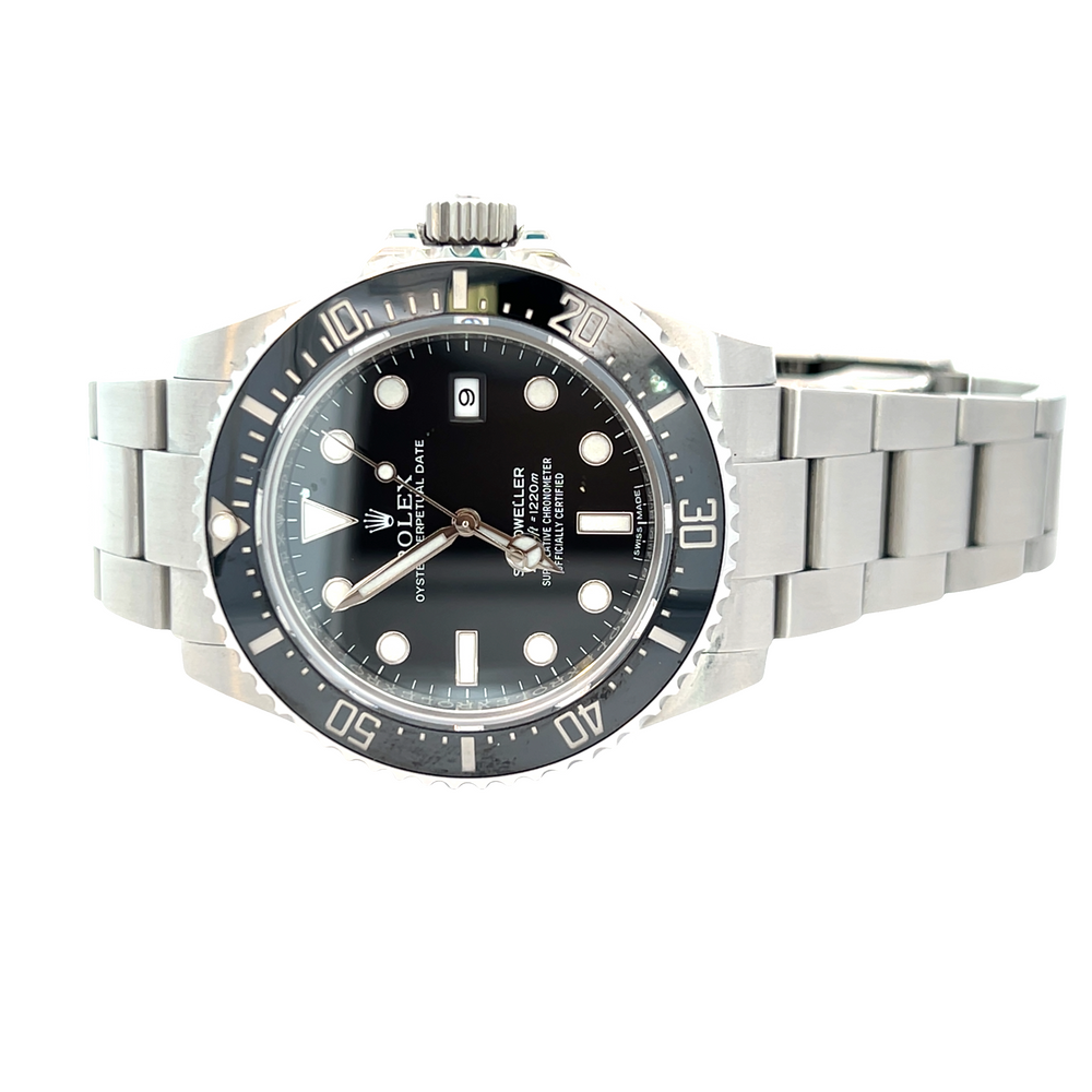 Pre-Owned Rolex Sea-Dweller 116600 Black Dial 40mm Box & Papers