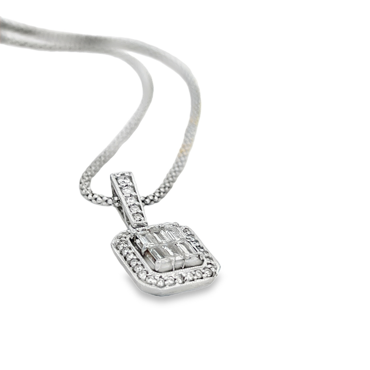 Estate 18K White Gold Baguette & Round Diamond Cluster Pendant Necklace