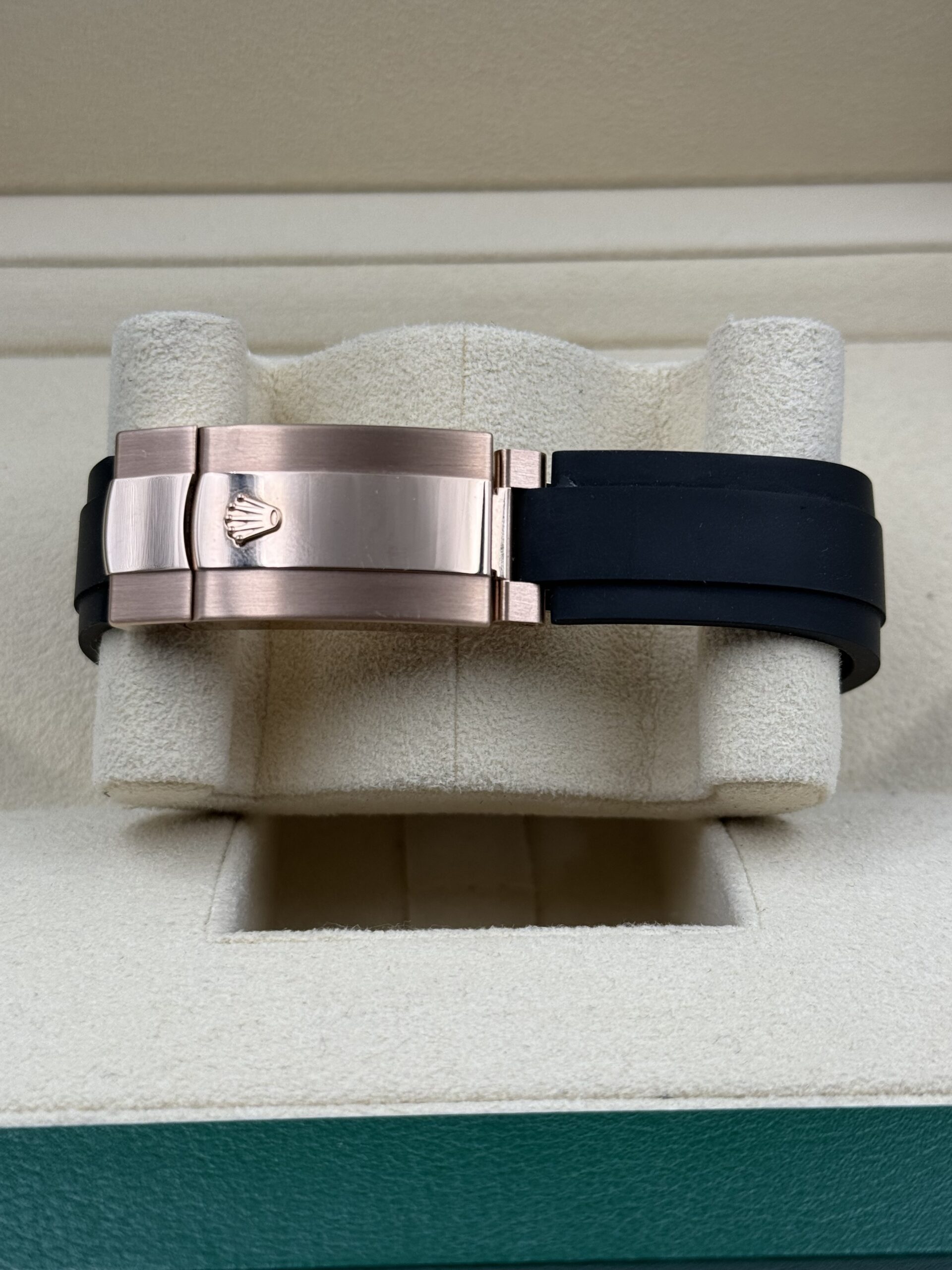 Rolex Sky-Dweller 336235