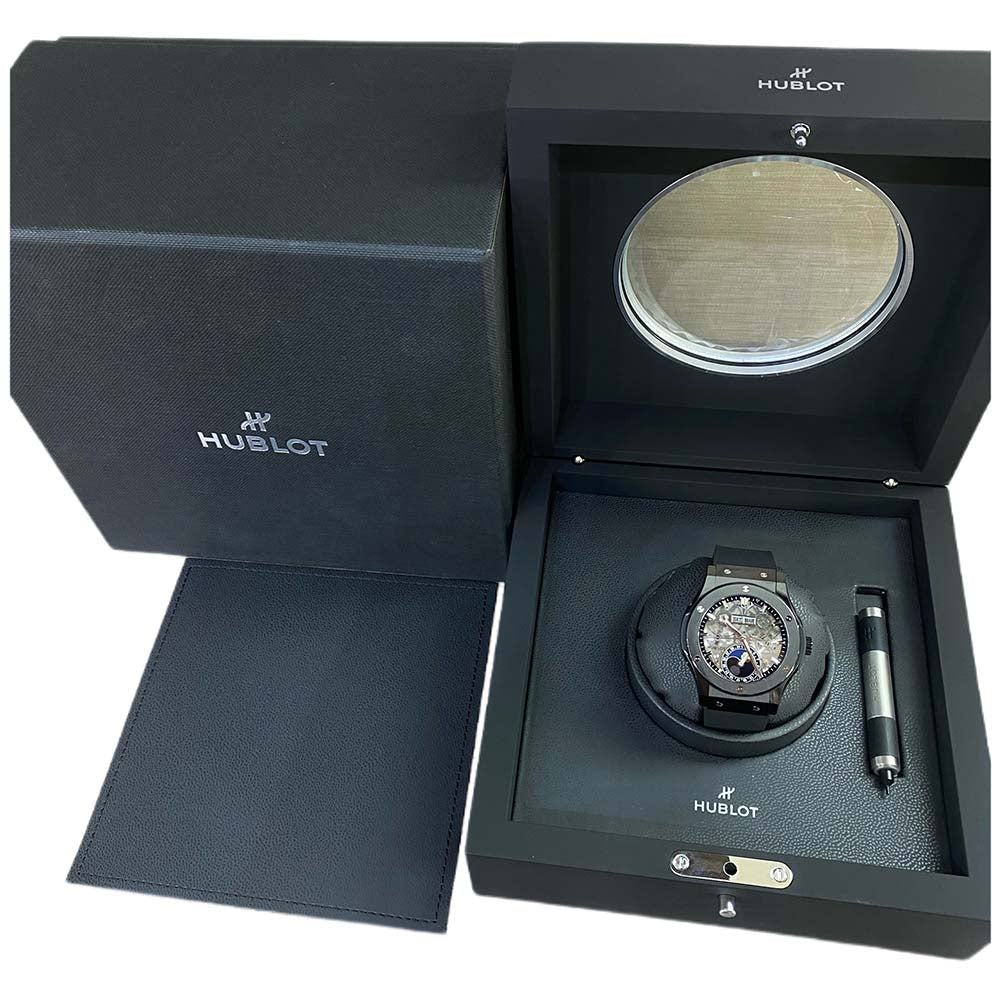 Classic Fusion 42mm Aerofusion Moonphase Black Magic 547.CX.0170.RX