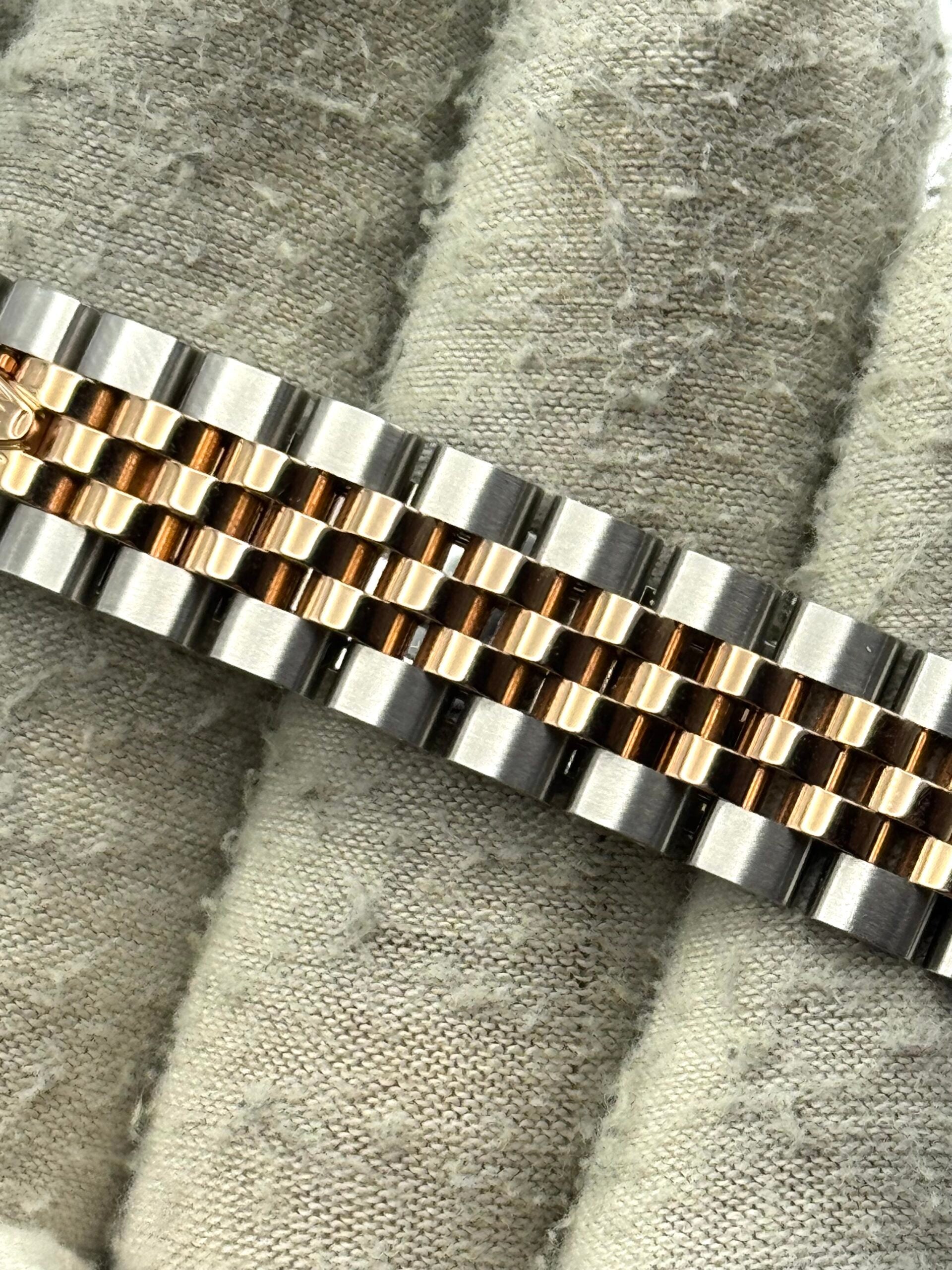 Rolex Datejust 28mm 279381RBR