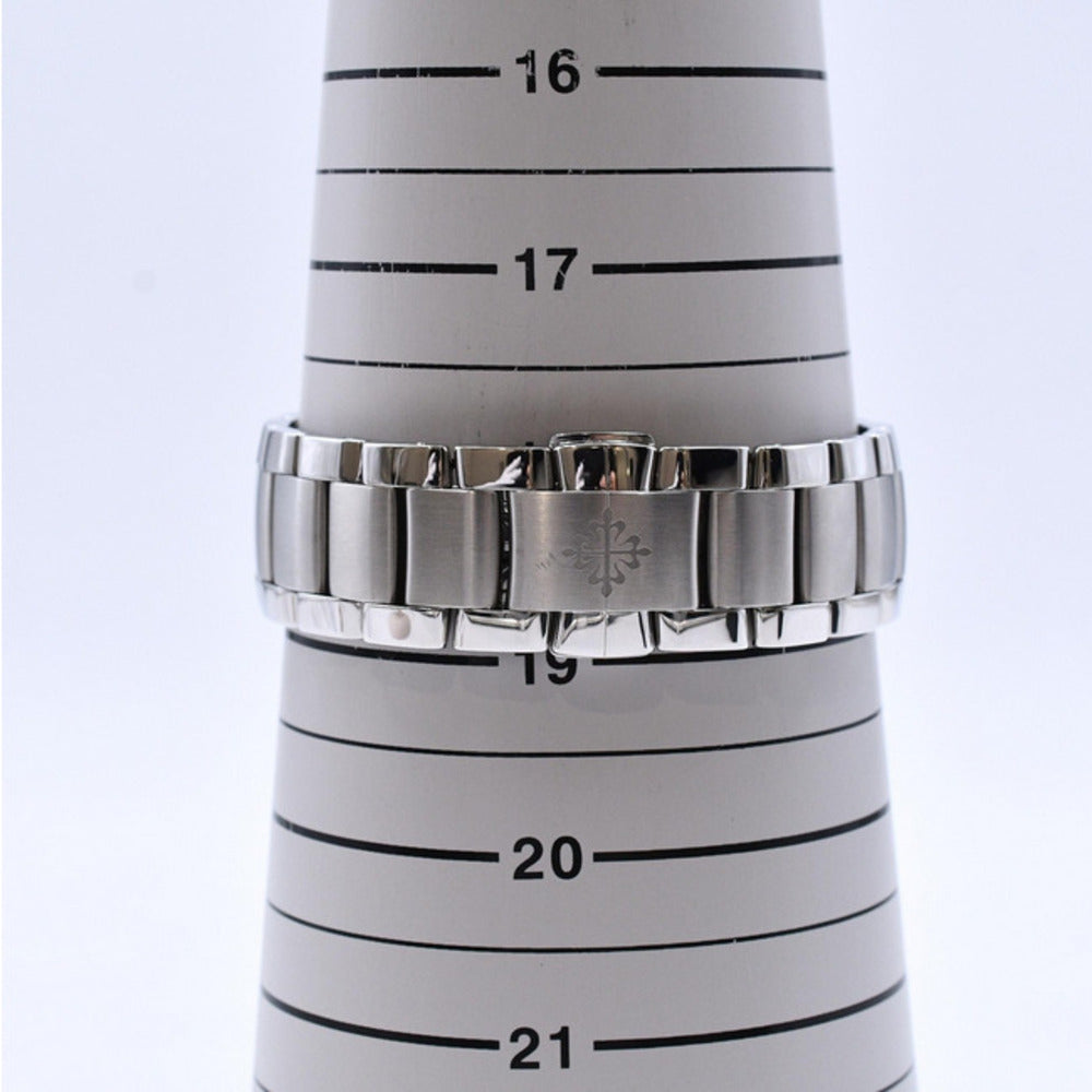 Flyback Chronograph, Annual Calendar, 42mm Stainless Steel Self Winding 5905/1A-001