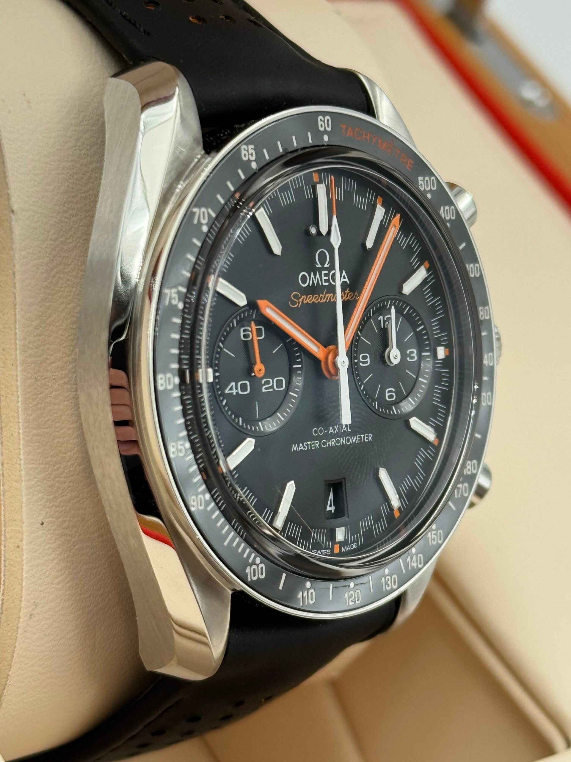 Omega Speedmaster Racing 329.32.44.51.01.001
