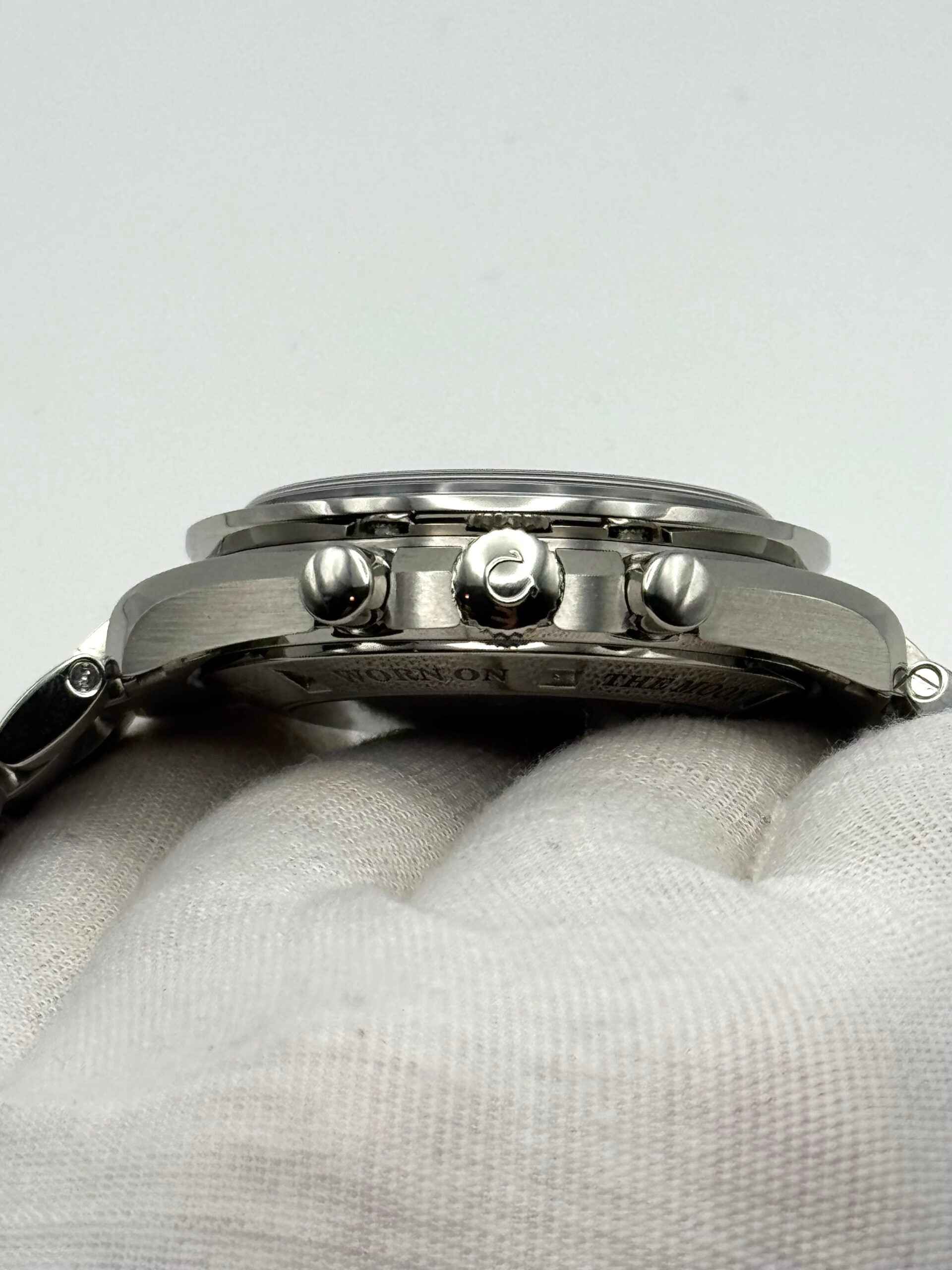 Omega Speedmaster Moonphase 311.30.44.32.01.001