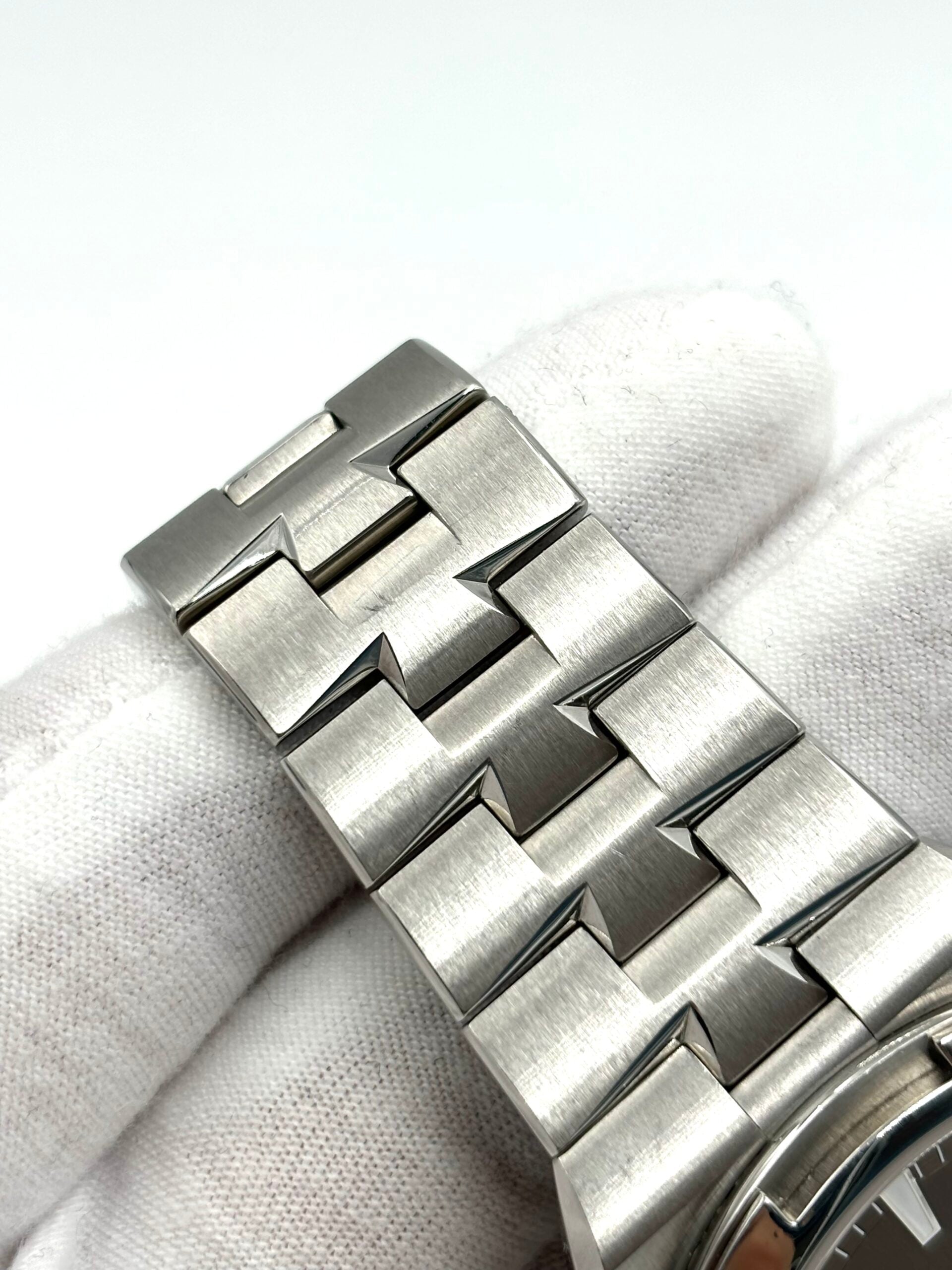 Vacheron Constantin Overseas 4500V/110A-B146