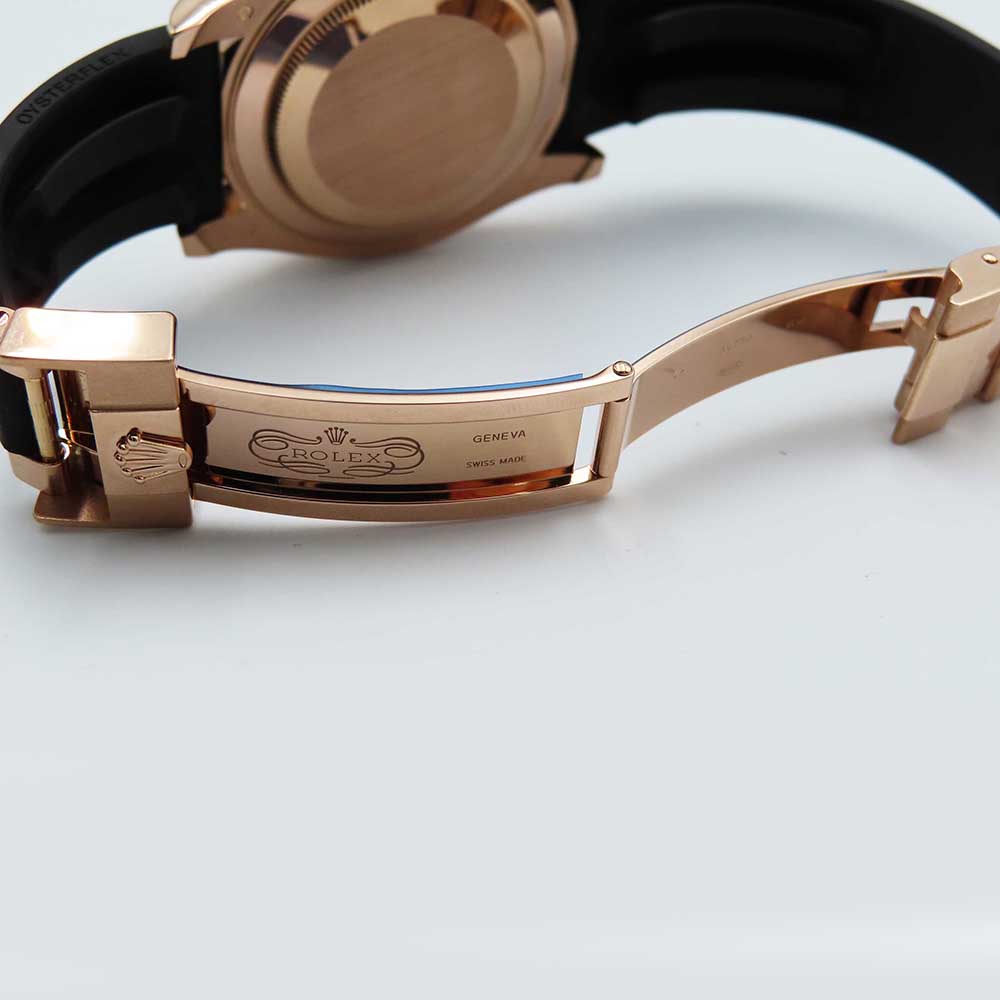 Yacht-Master 40mm Rose Gold on Strap 126655