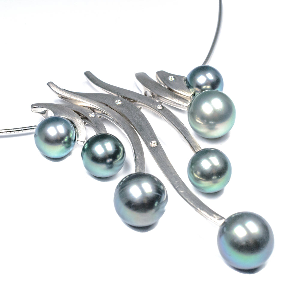 Silver Necklace with Black Tahitian Pearls