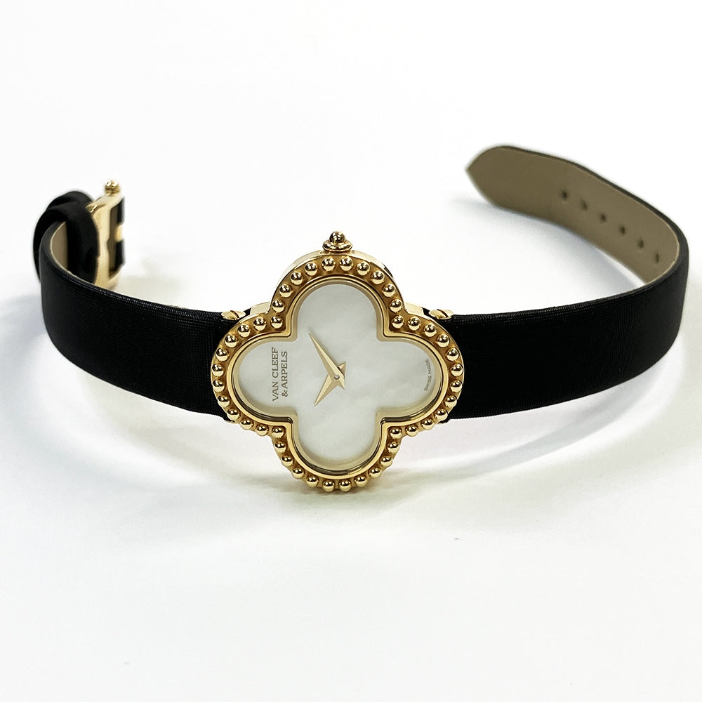 Alhambra 26mm Quartz Yellow Gold VCARD22000