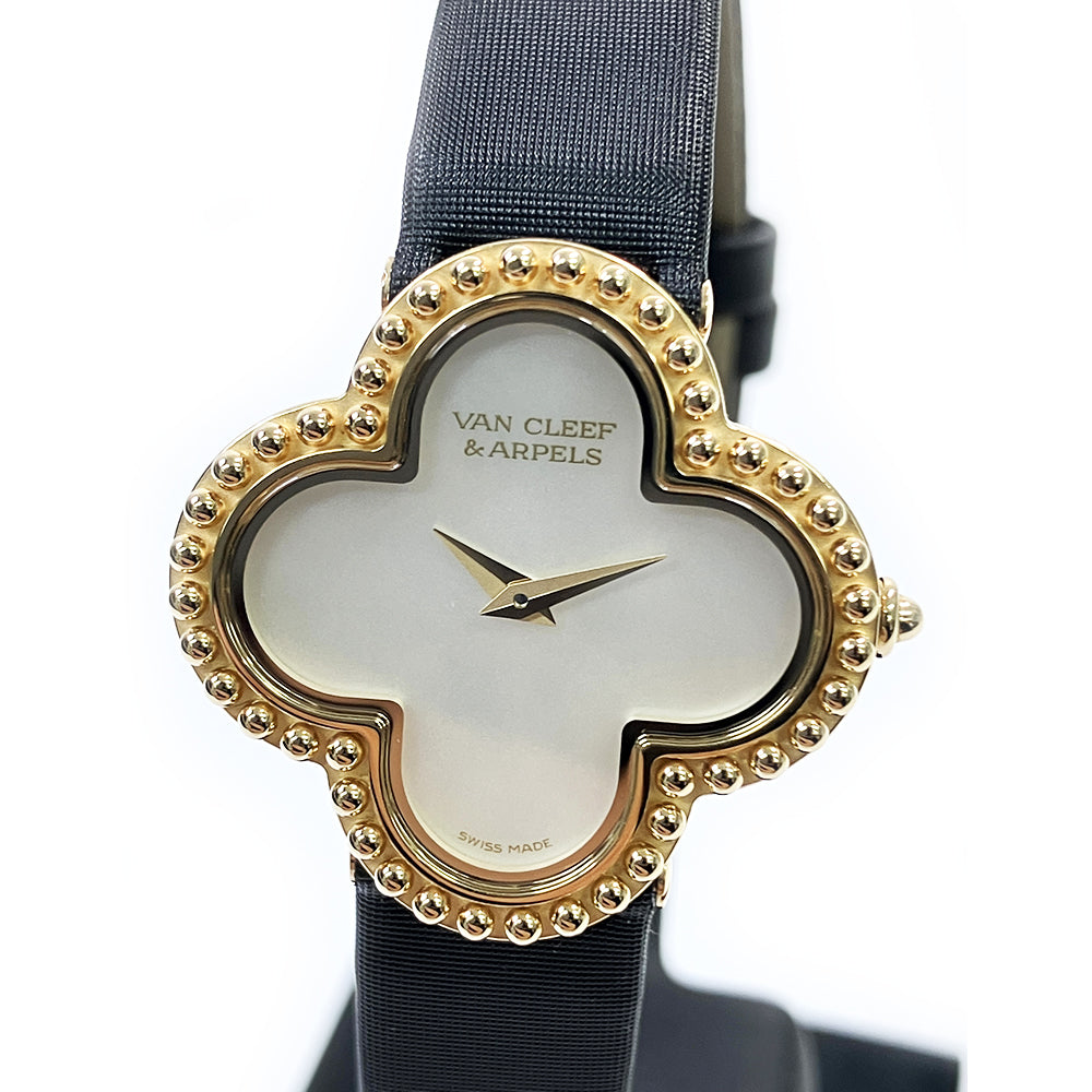 Alhambra 26mm Quartz Yellow Gold VCARD22000