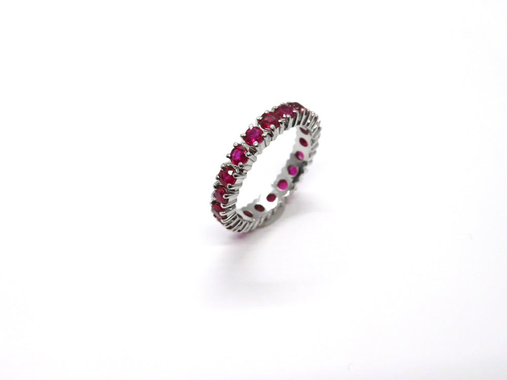 14kt wg 19 rubies eternity ban