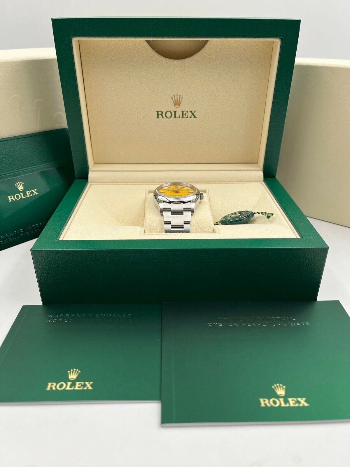 Rolex Oyster Perpetual 126000