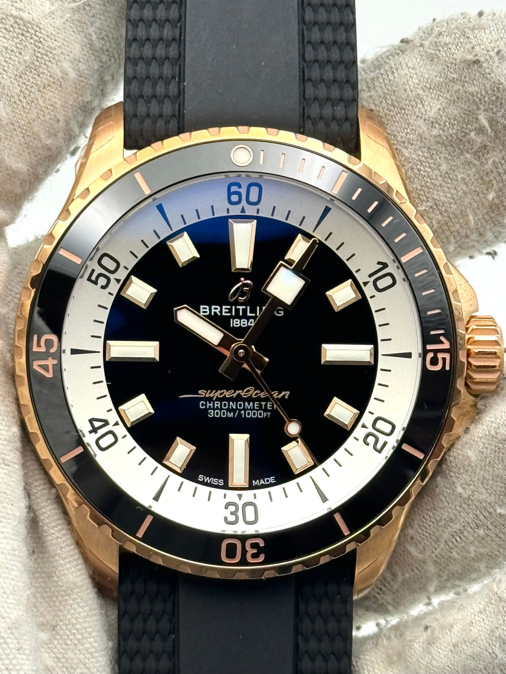 Breitling Superocean R17375