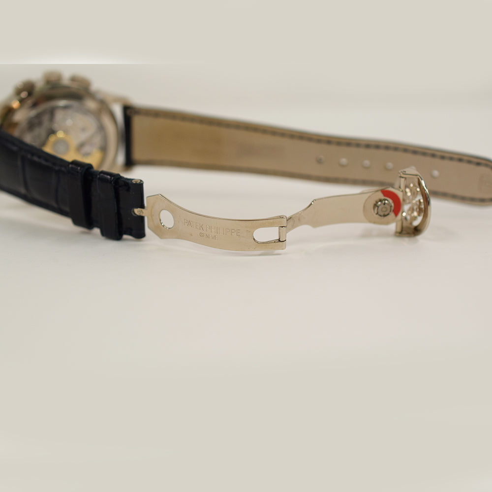 World Time 39.5mm Flyback Chronograph - White Gold 5930G-001