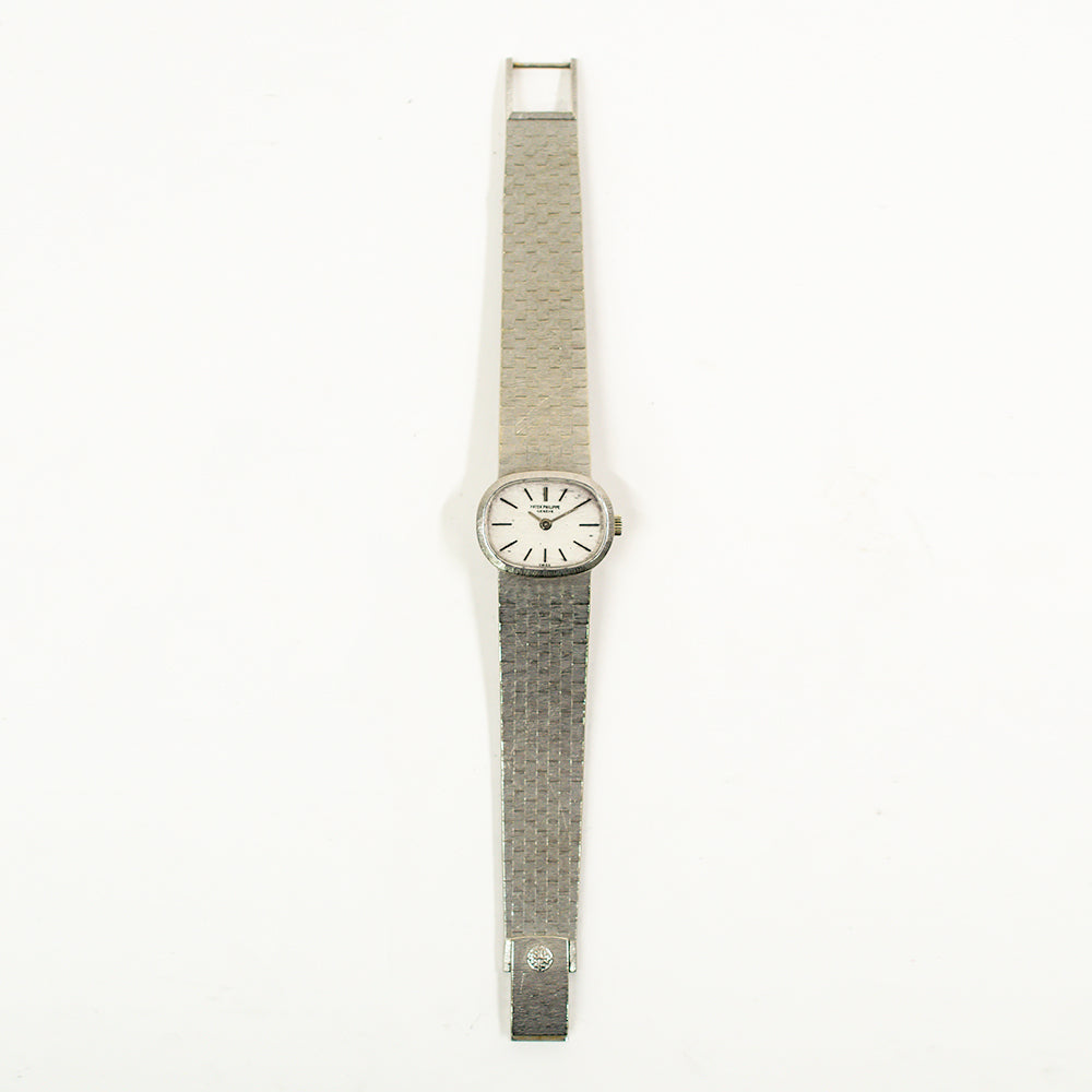 Ellipse 17mm x 22mm White Gold  3373/1