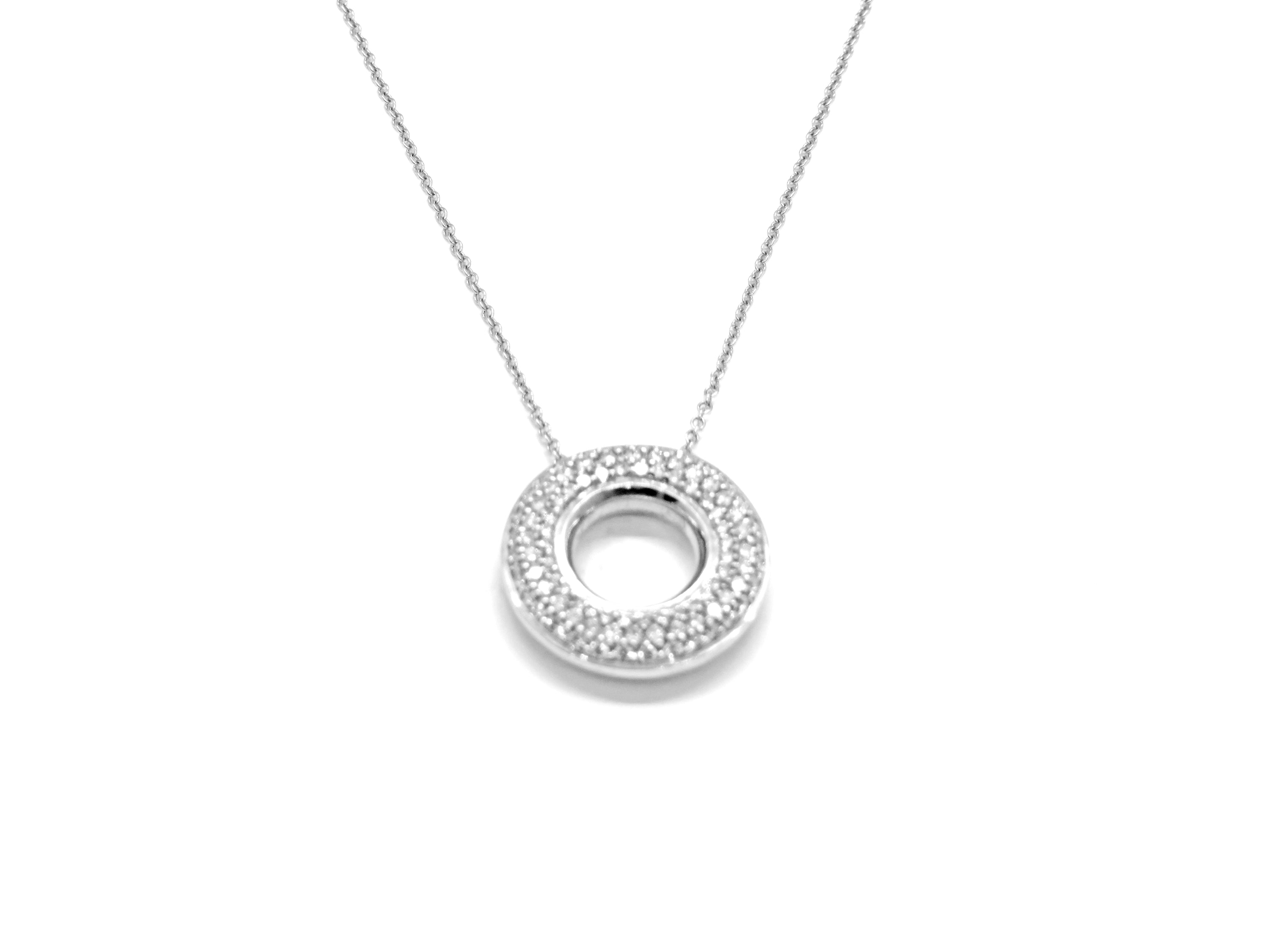 18K White Gold Diamond Open Circle Pendant Necklace