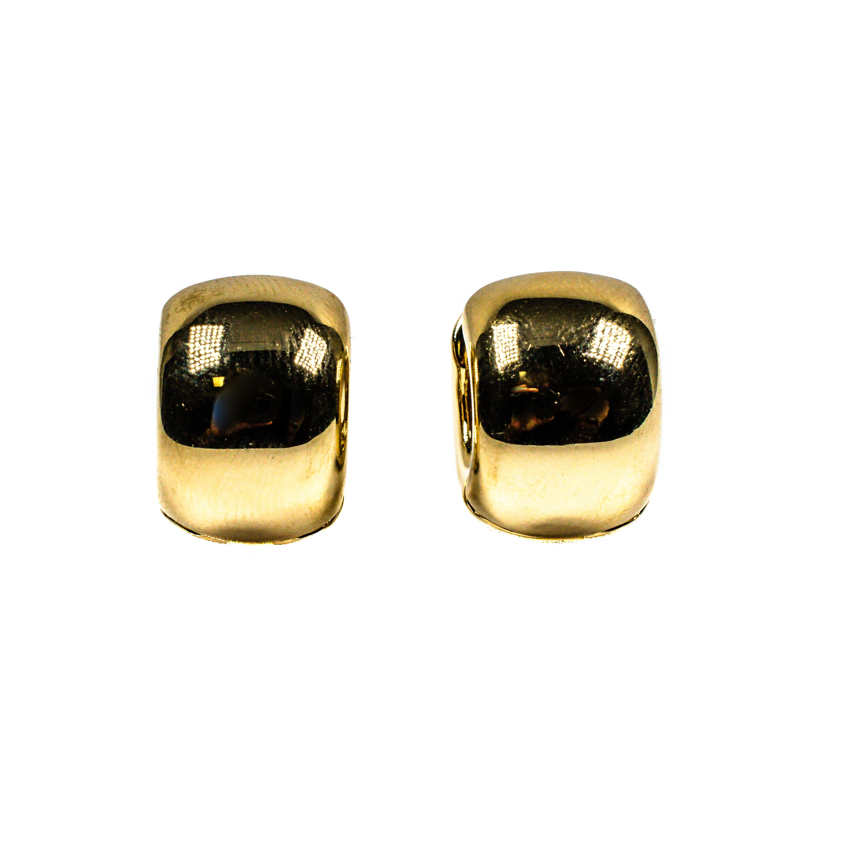 -E- 14kt yg wide huggie hoops
