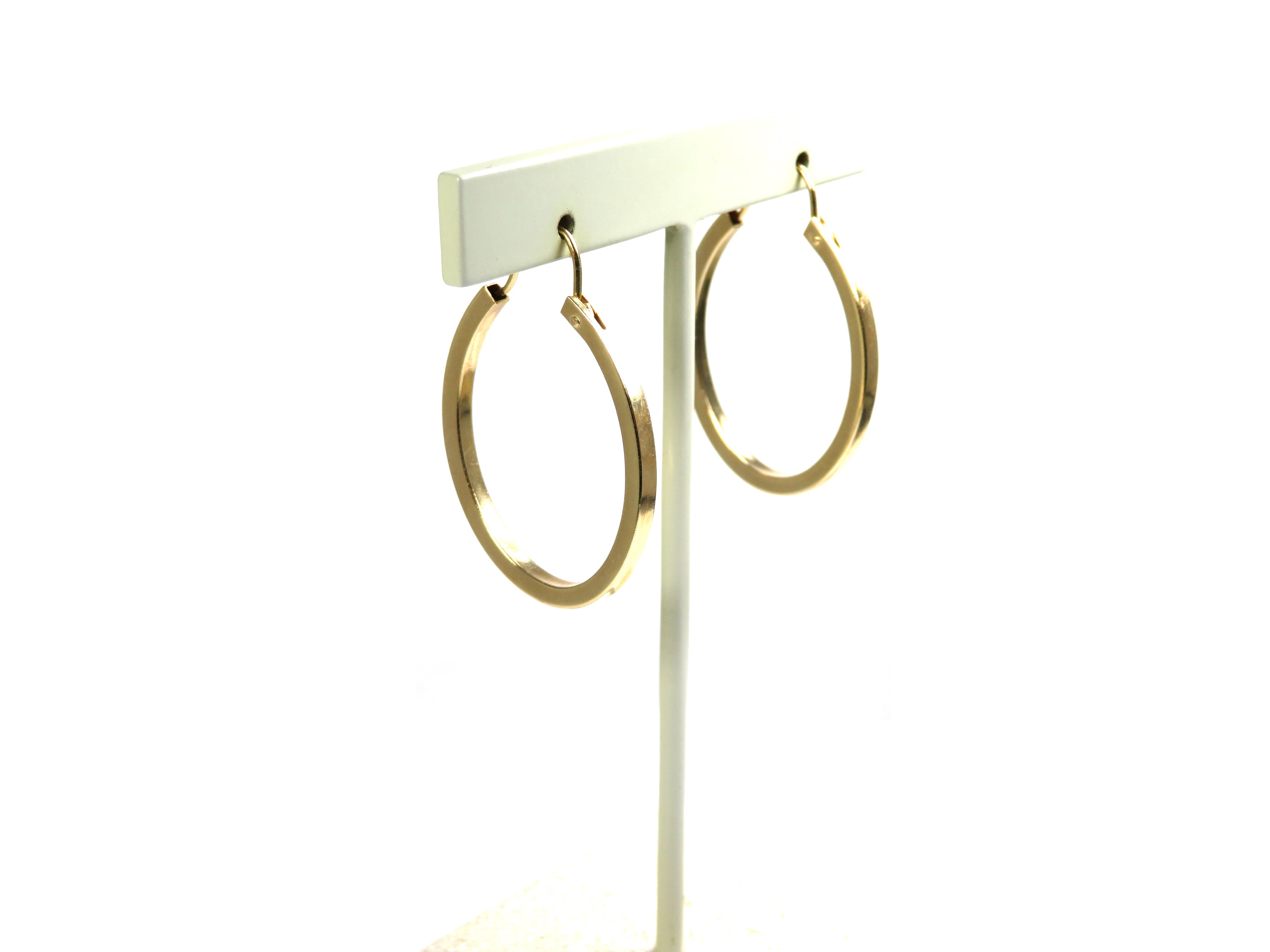 -E- 14kt yg Oval hoops