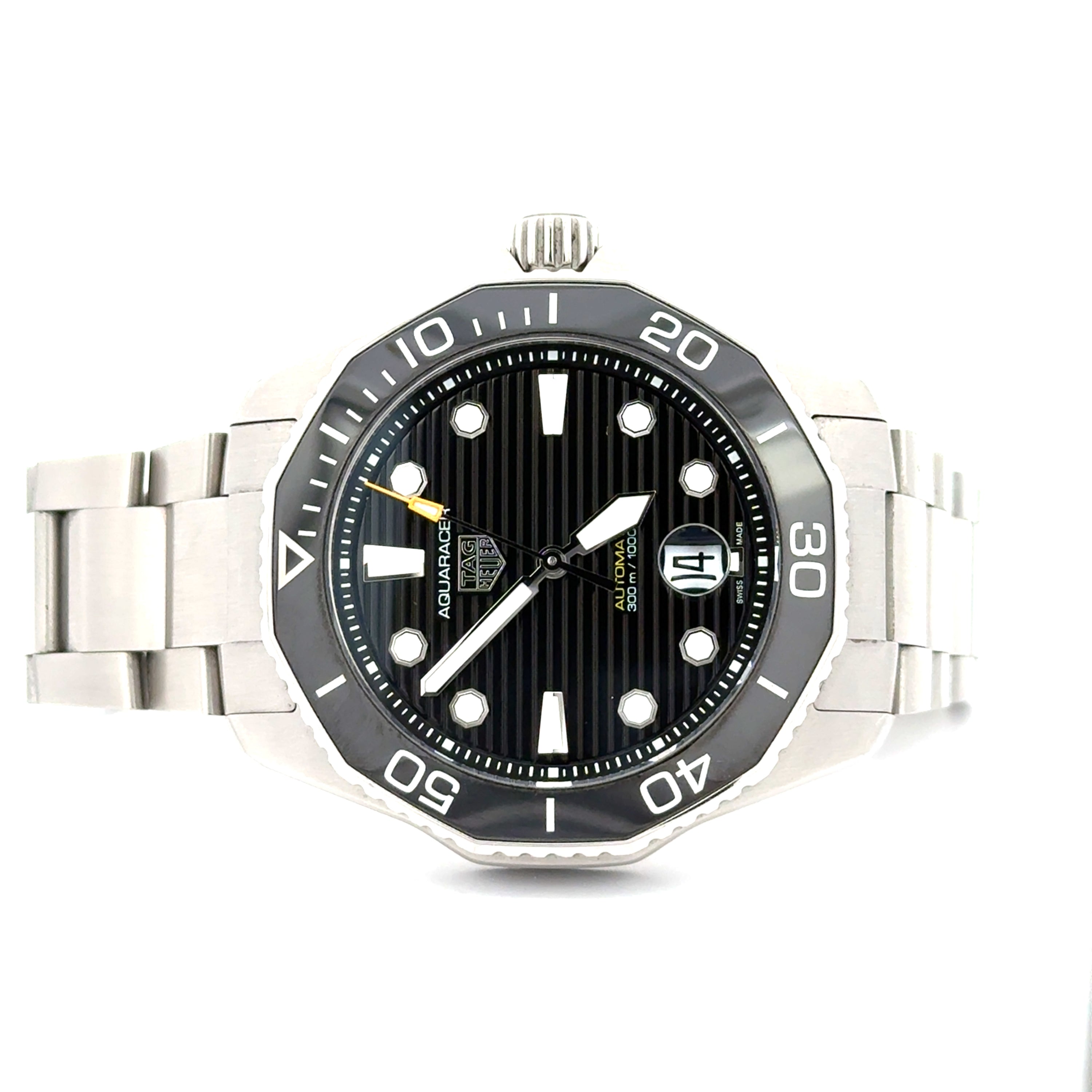 Pre-Owned TAG Heuer Aquaracer Black Dial 42mm Stainless Steel Dive Watch – WBP201A-0