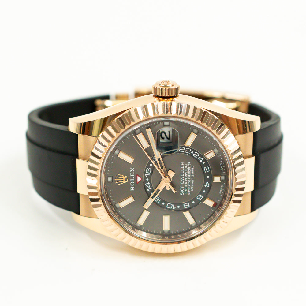 Sky-Dweller Rubber Strap Rose Gold 326235