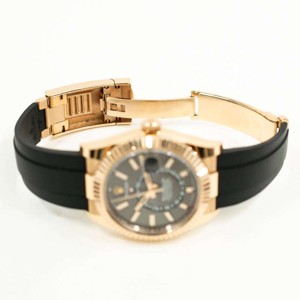 Sky-Dweller Rubber Strap Rose Gold 326235