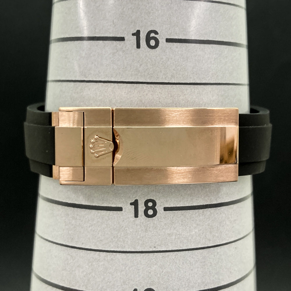 Yacht-Master 40mm Rose Gold on Strap 126655