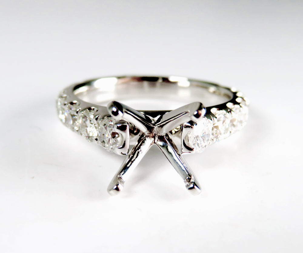 18kt wg 1.40ct Diamond engagement ring
