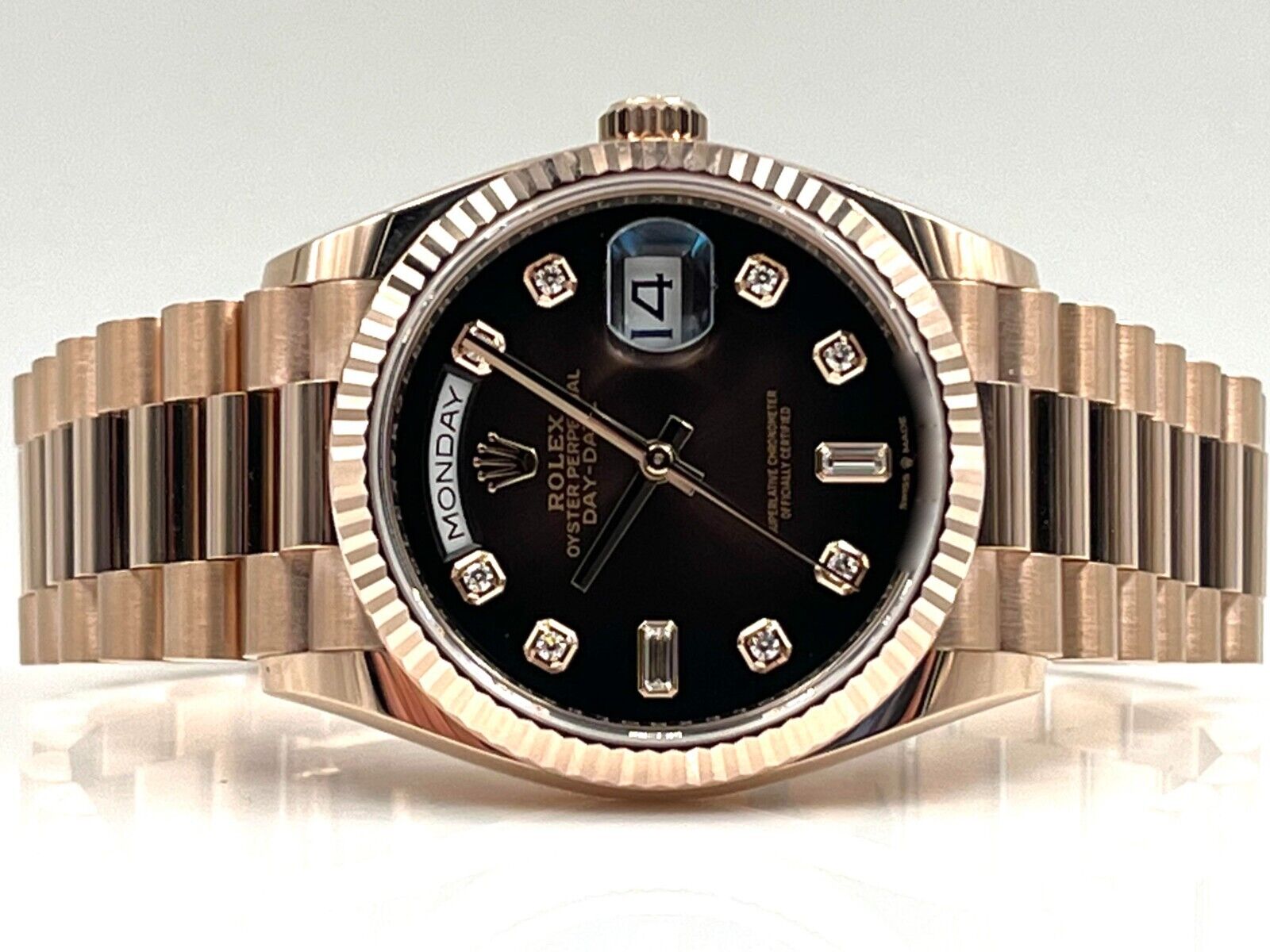 Rolex Day-Date 128235A