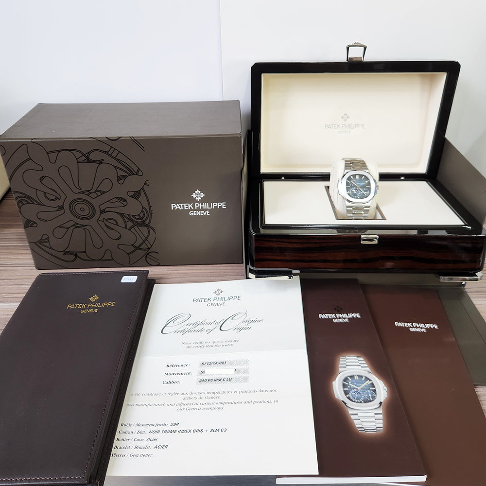 Nautilus 40mm Moonphase Stainless Steel 5712/1A-001