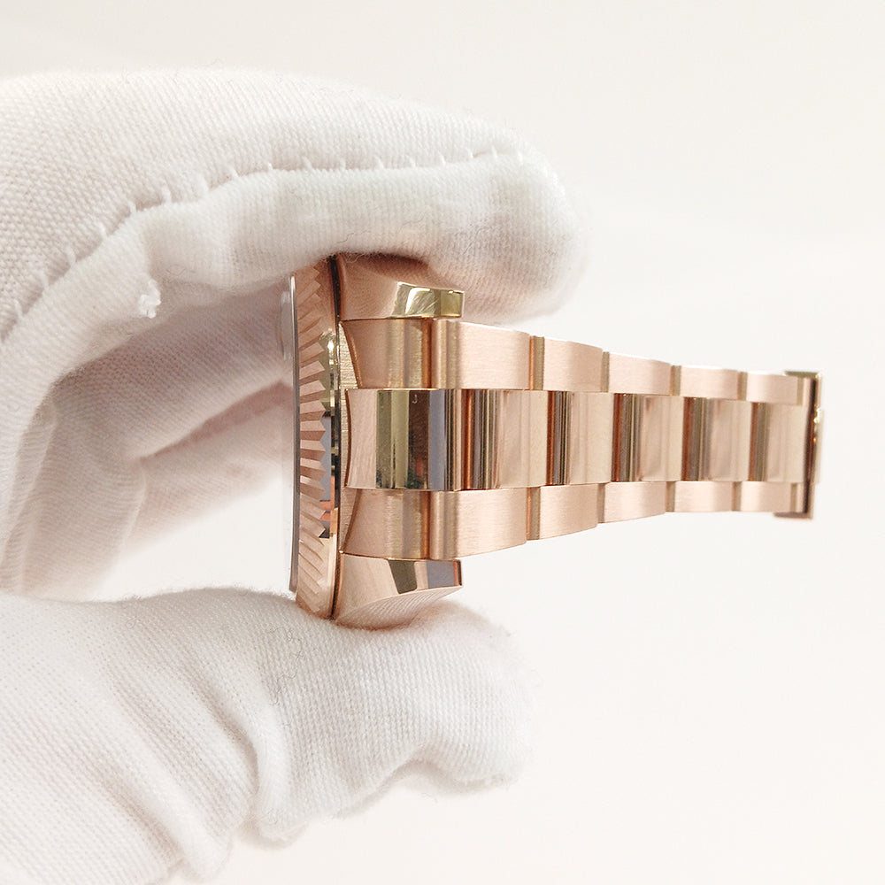 Sky-Dweller 42mm Rose Gold Fluted Bezel 326935