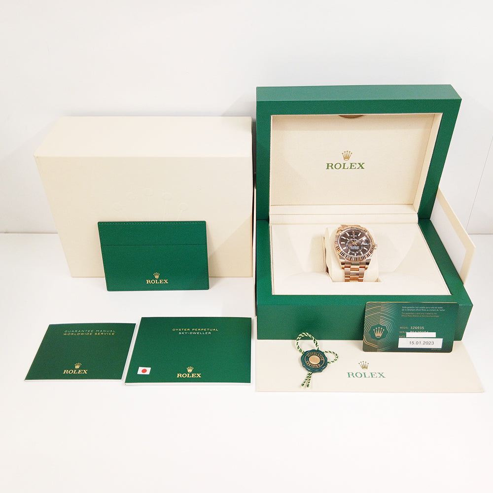 Sky-Dweller 42mm Rose Gold Fluted Bezel 326935