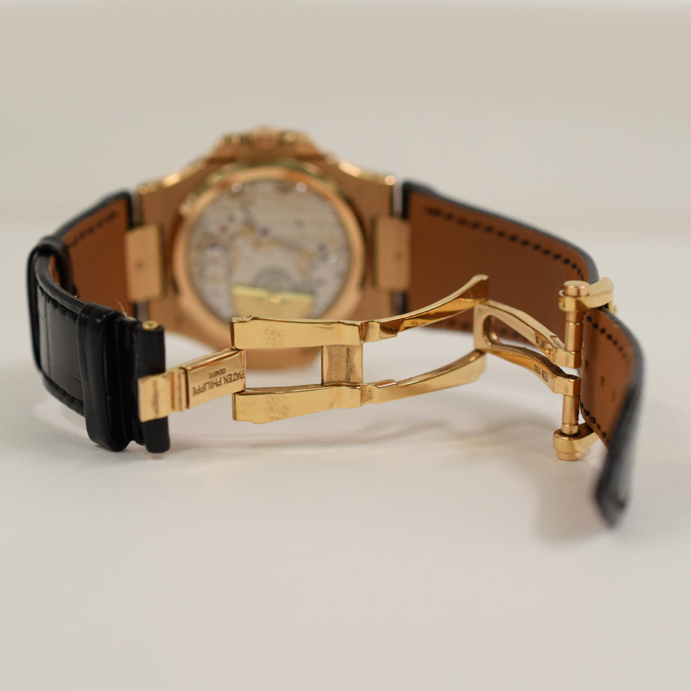 Nautilus Moon Phases 40mm Rose Gold 5712R-001