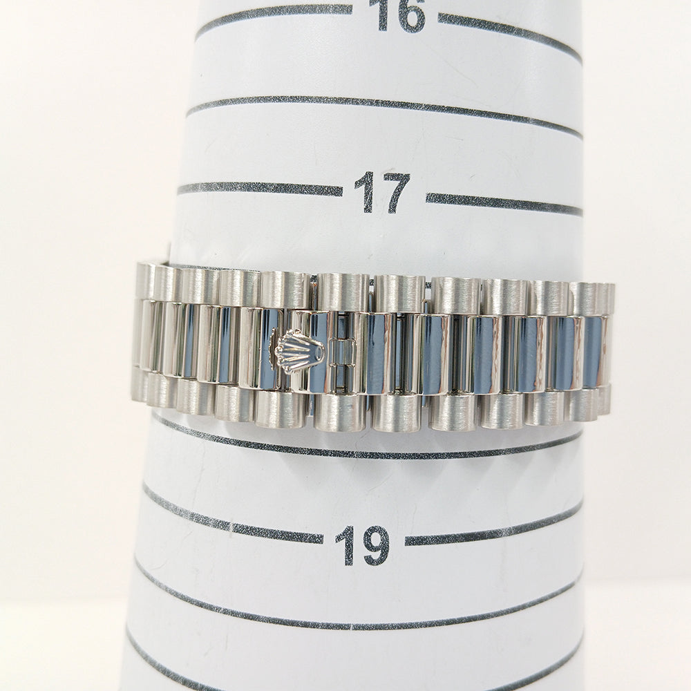 Day-Date II 41mm Platinum 218206