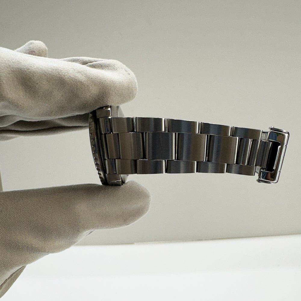 Submariner Date Red 40mm Steel 16800