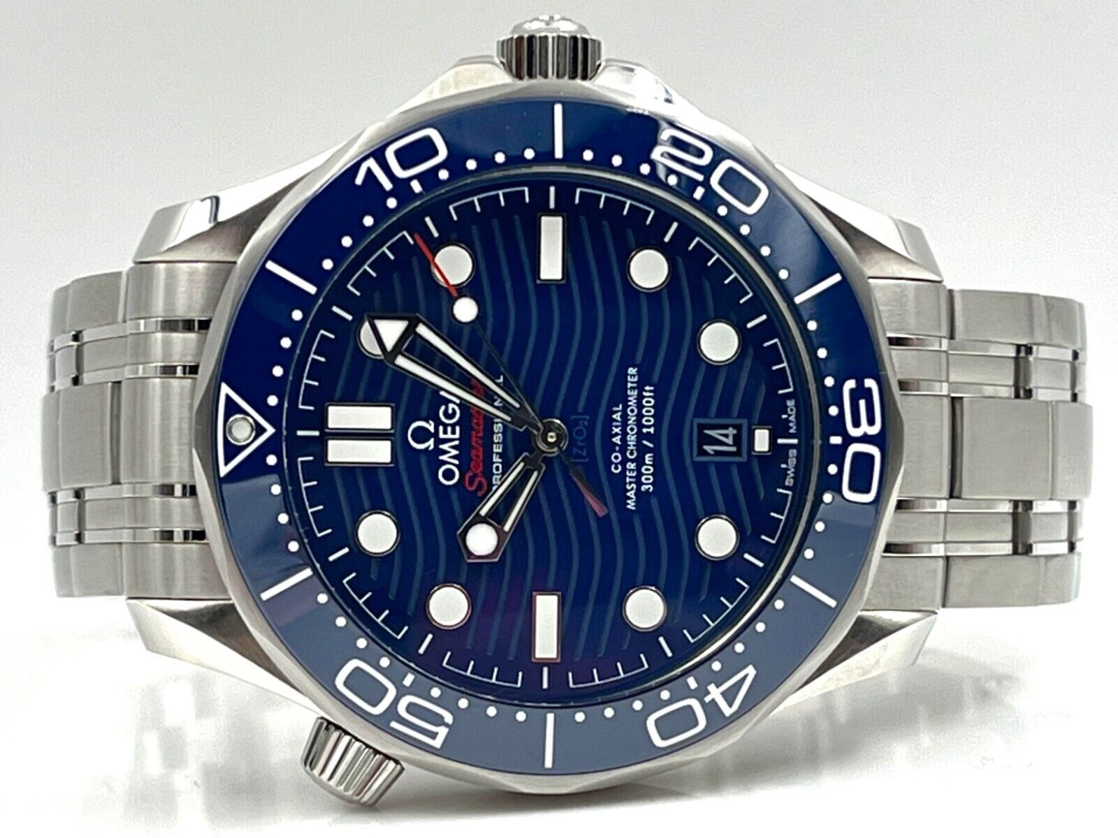 Omega Seamaster 300M 210.30.42.20.03.001