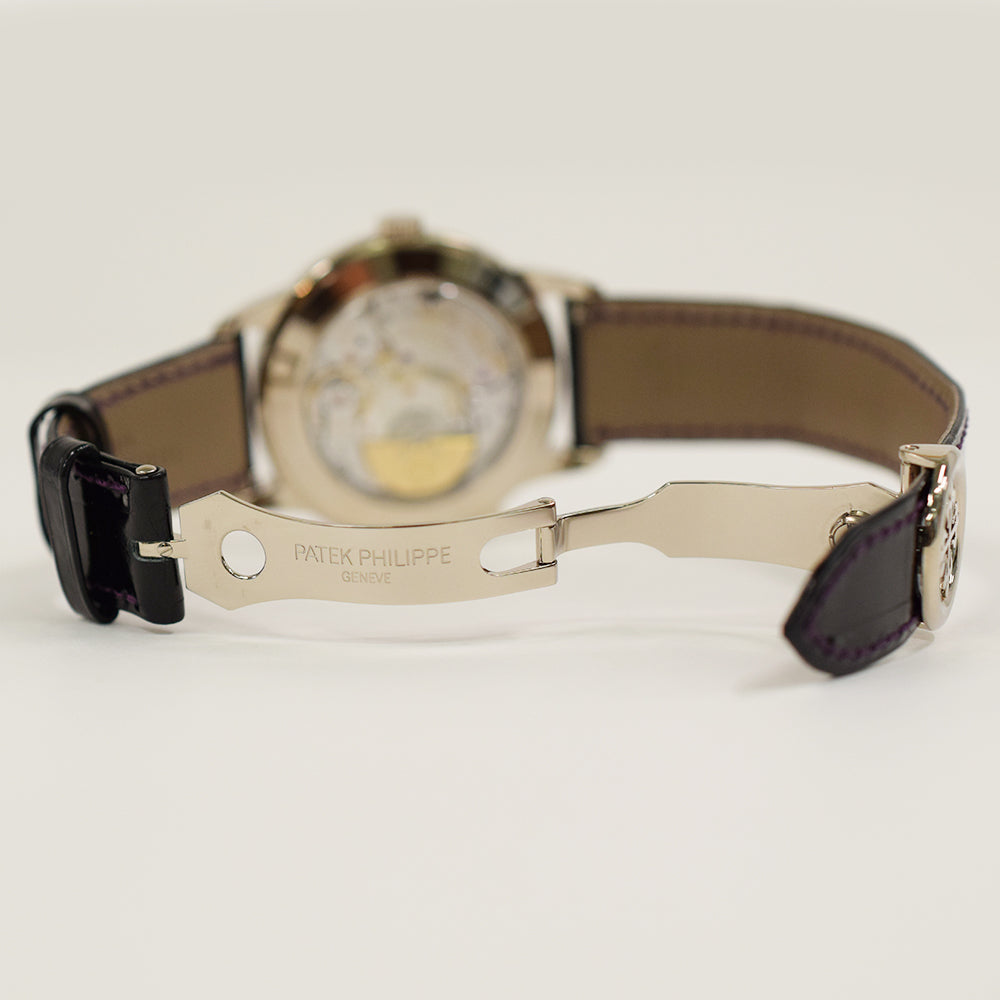 Nautilus World Time Date 40mm White Gold Automatic "Tokyo Edition" 5330G-010