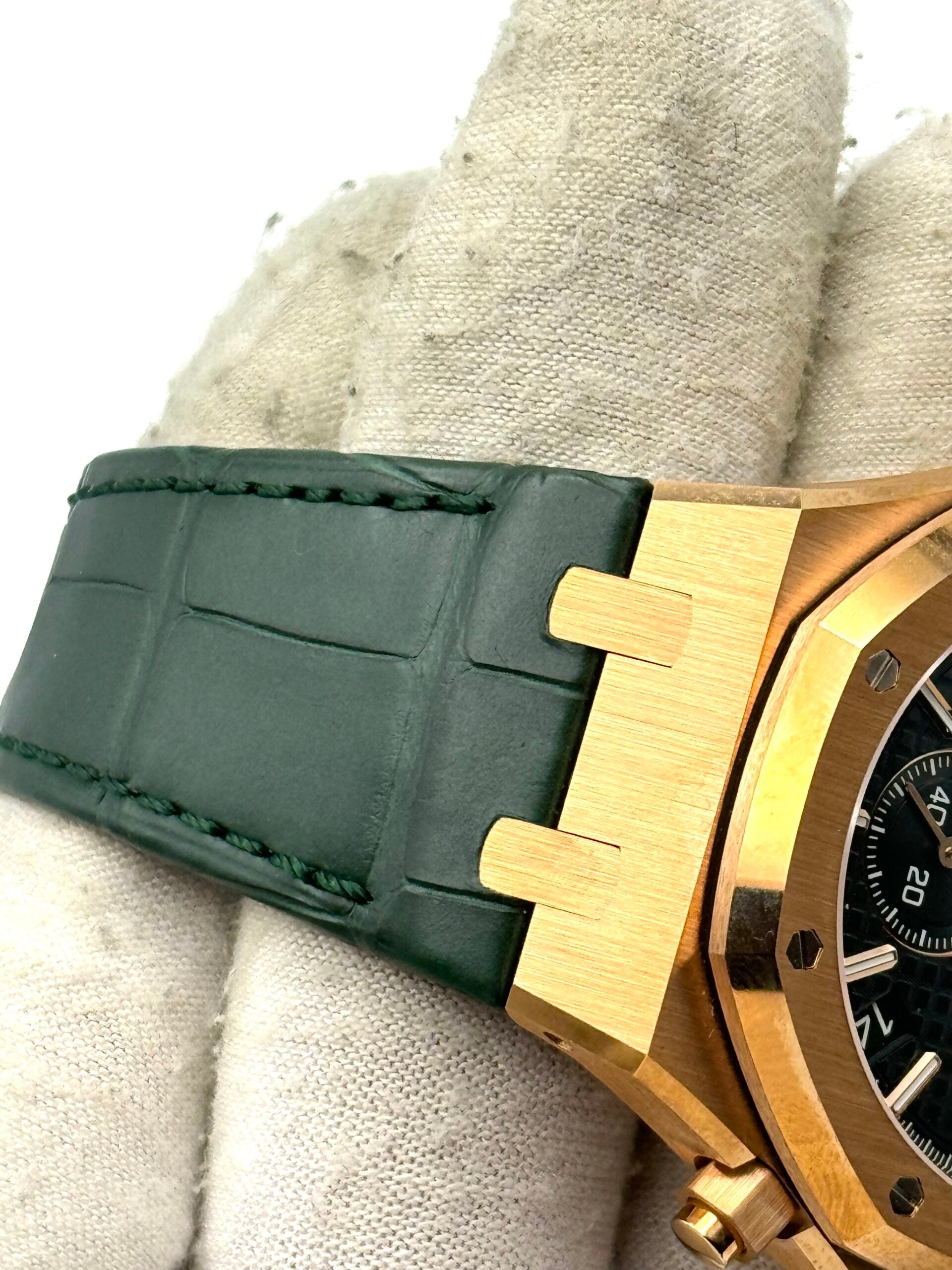 AUDEMARS PIGUET カーキ　レザー　ボストンバッグ Audemars Piguet Royal Oak 26240OR – Golden Anvil Jewelers
