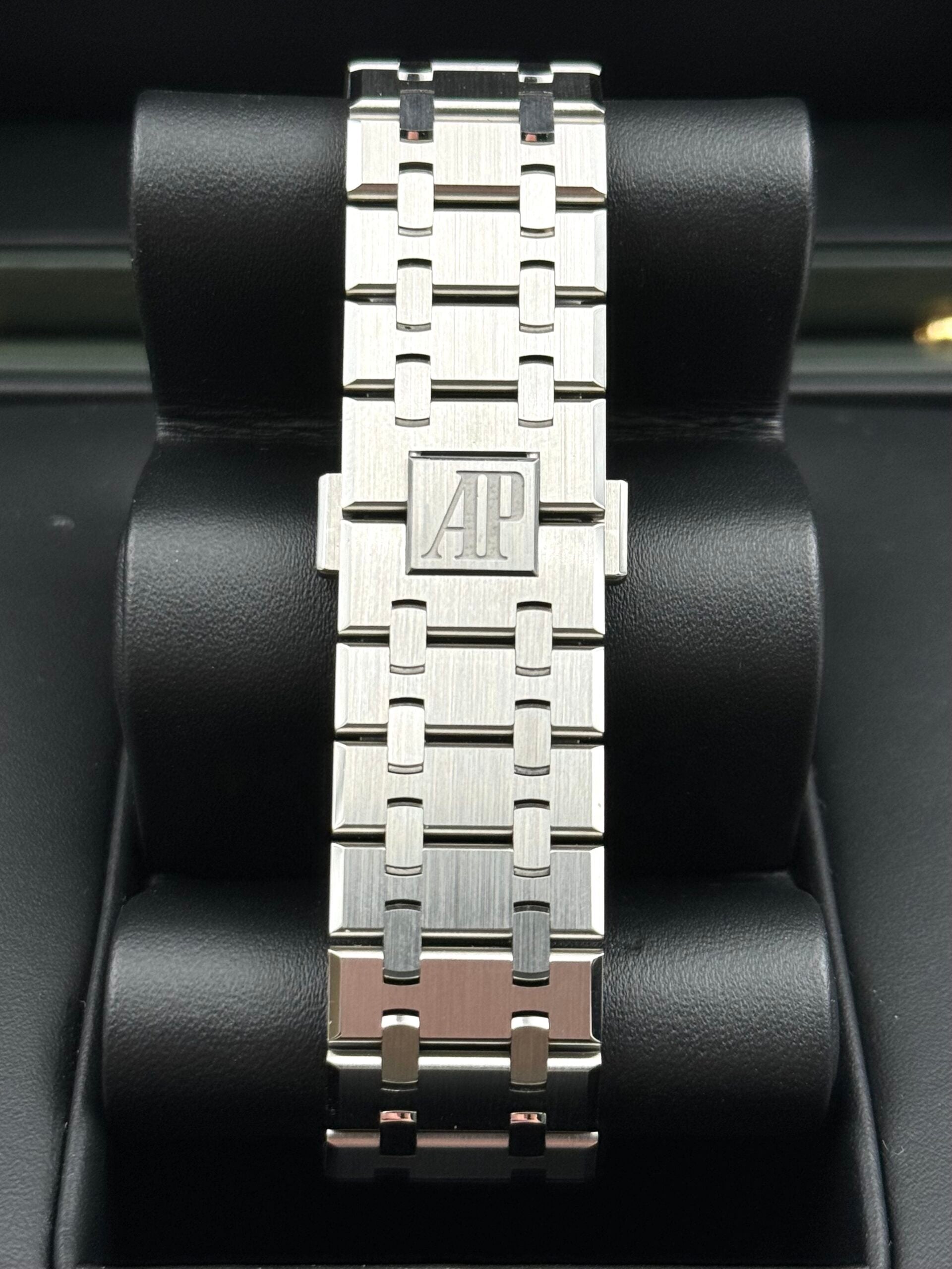 Audemars Piguet Royal Oak Chronograph 26240ST