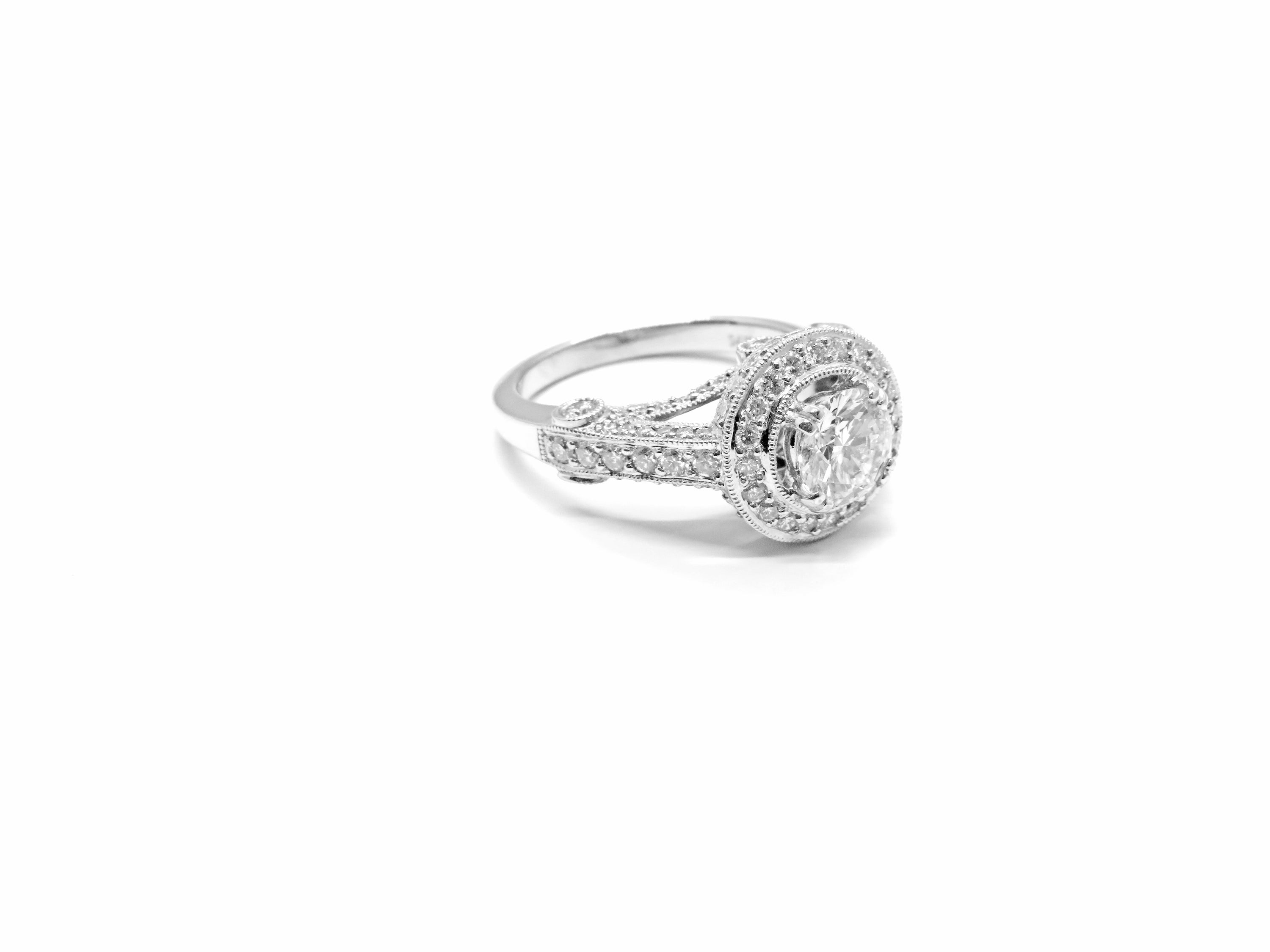 14kt White Gold 1ct Round Brilliant Cut Diamond Engagement Ring